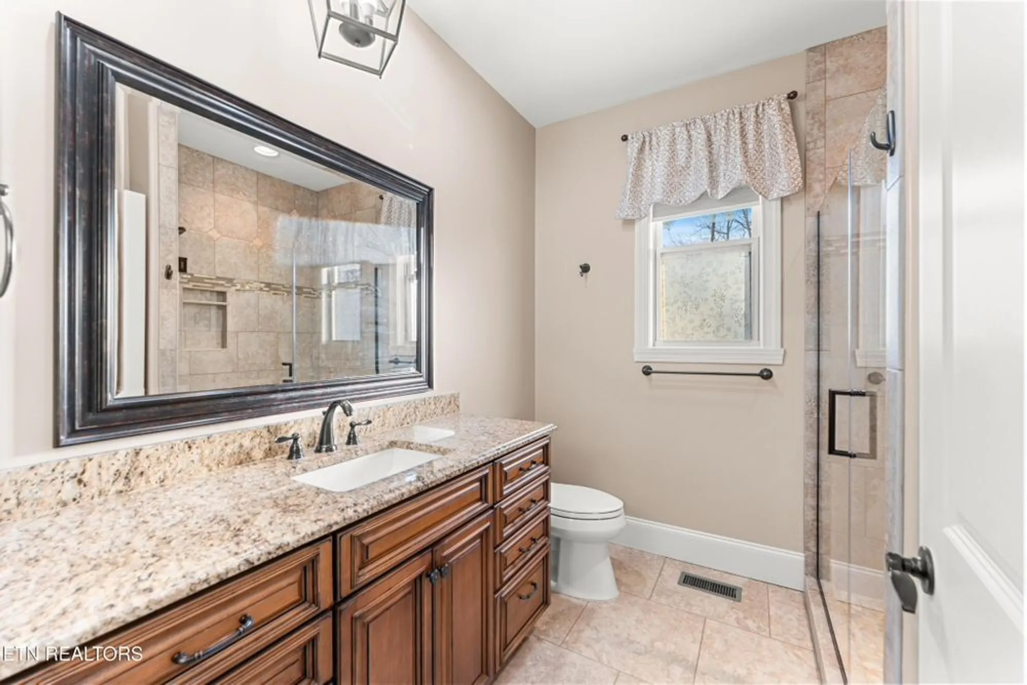 Property Slideshow image 7 of 46 | 116 leyden dr, Crossville, TN, 38558