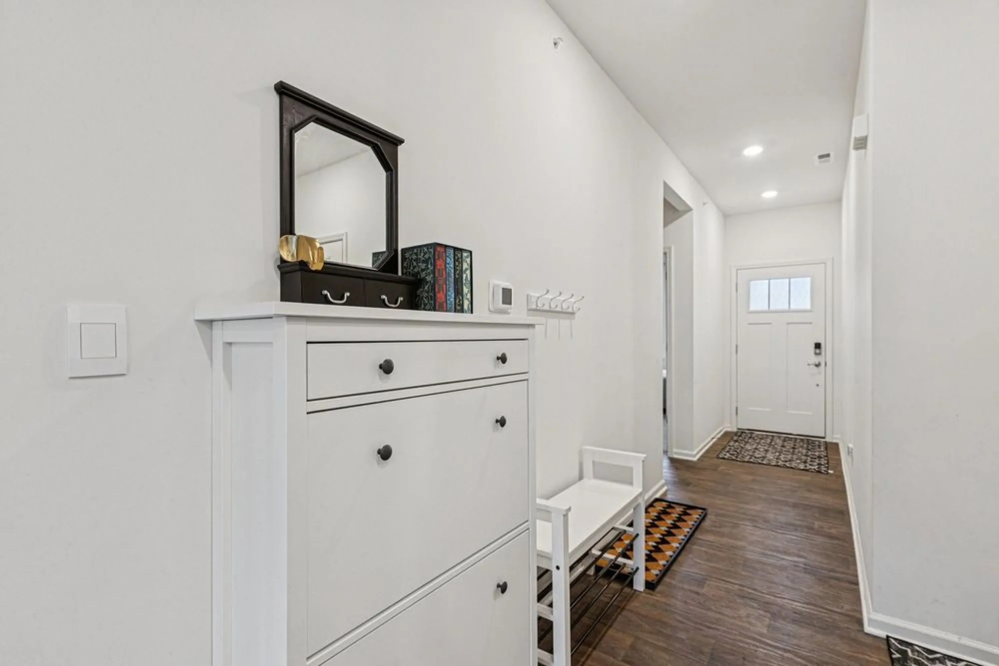 Property Slideshow image 26 of 48 | 952 darwin st, North Aurora, IL, 60542