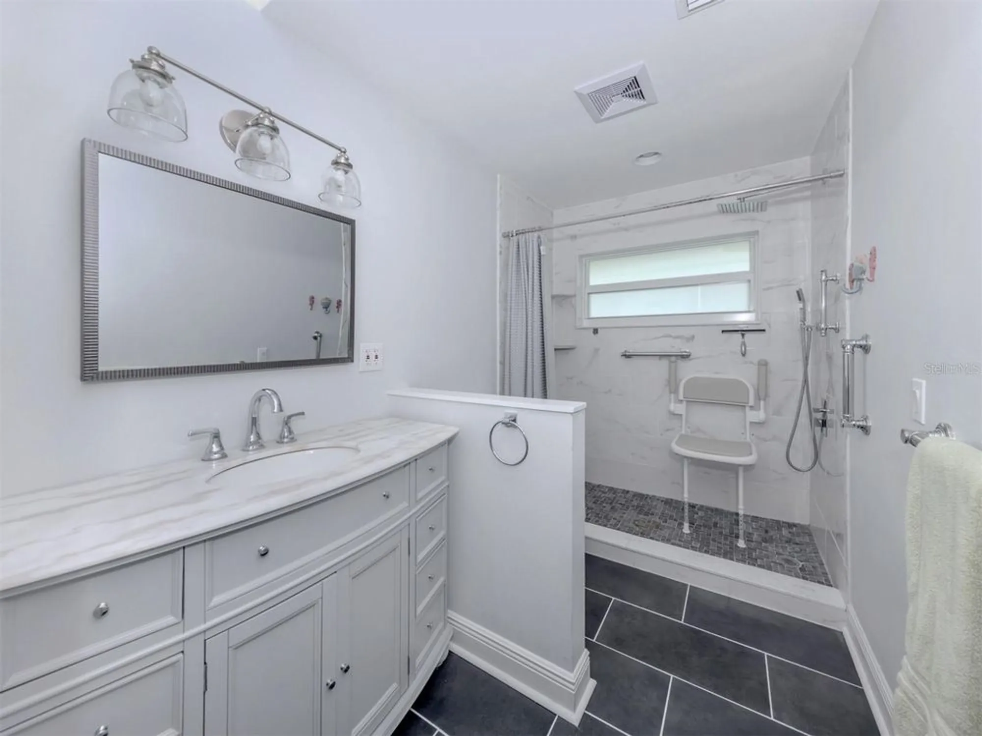 Property Slideshow image 21 of 77 | 761 harrington lake dr 61, Venice, FL, 34293