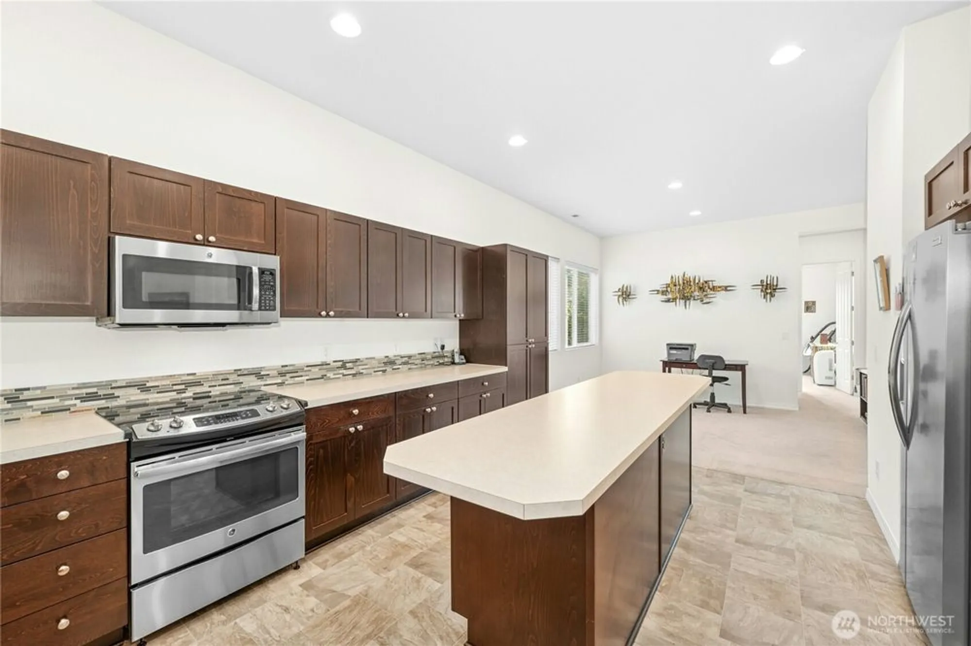 Property Slideshow image 13 of 38 | 5206 waldron dr, Lacey, WA, 98516