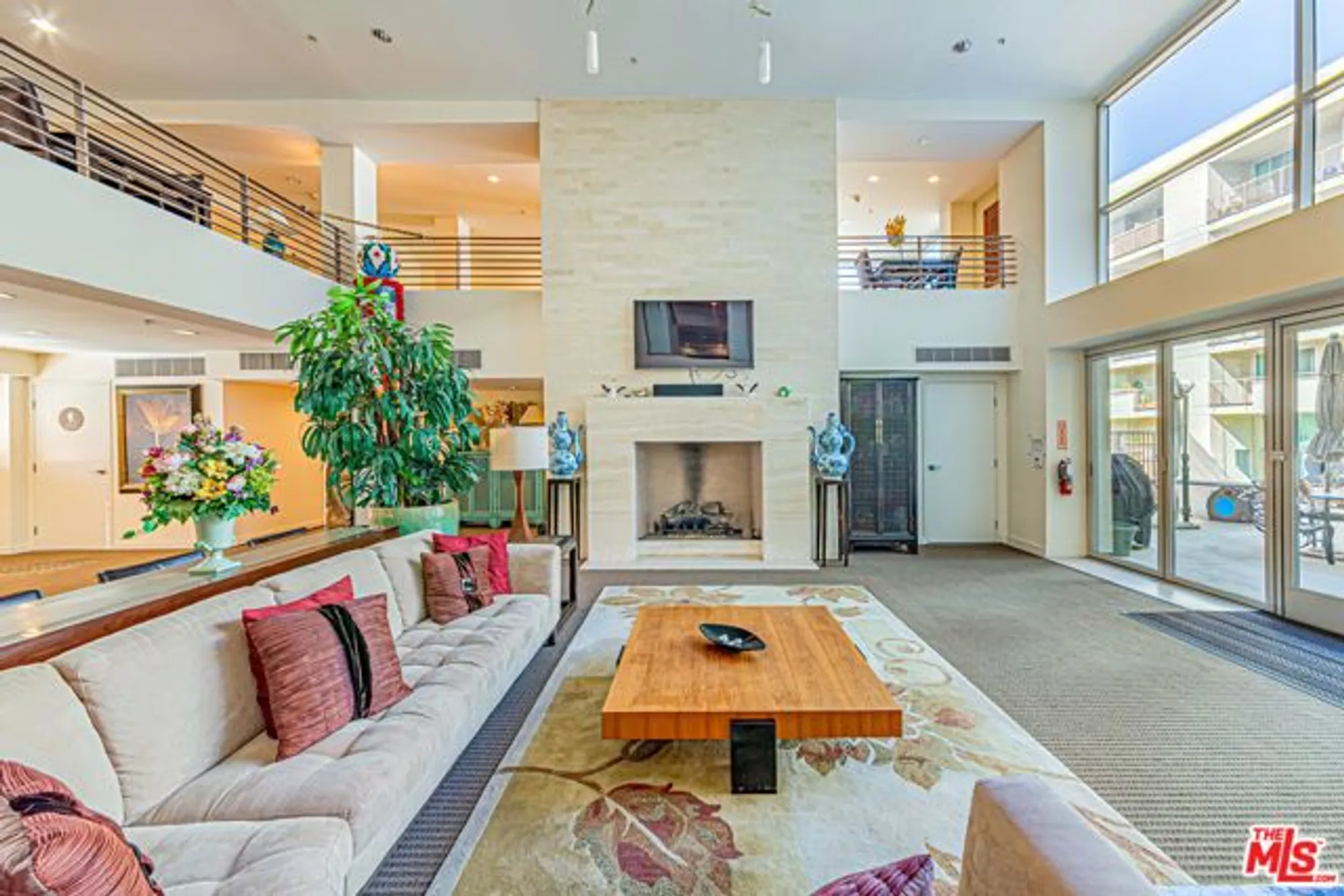 Property Slideshow image 27 of 33 | 267 s san pedro st unit 608, Los Angeles, CA, 90012