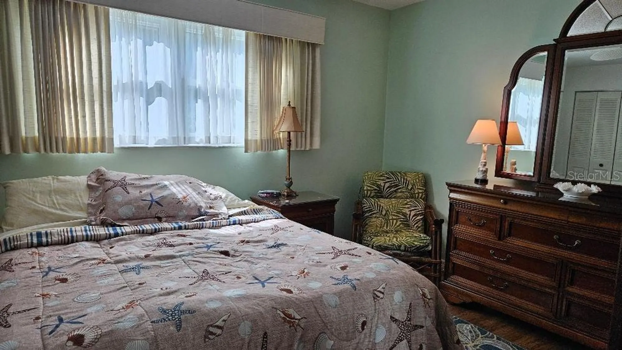 Property Slideshow image 12 of 32 | 5975 terrace park dr n unit 102, St Petersburg, FL, 33709
