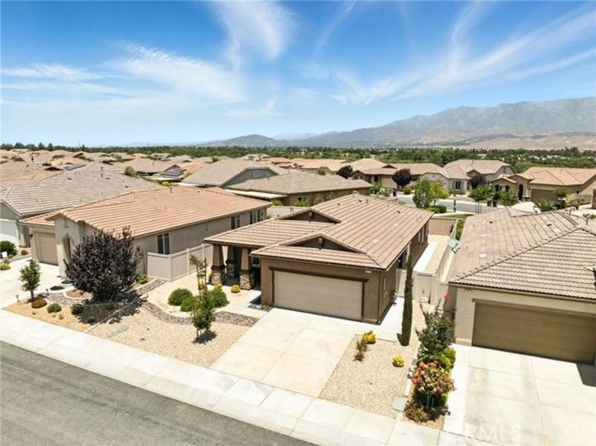 Property Slideshow image 3 of 37 | 1616 rosemary gdns, Beaumont, CA, 92223