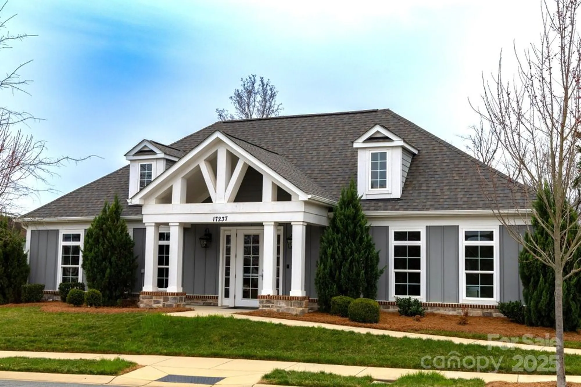 Property Slideshow image 27 of 31 | 16116 lakeside loop ln, Cornelius, NC, 28031