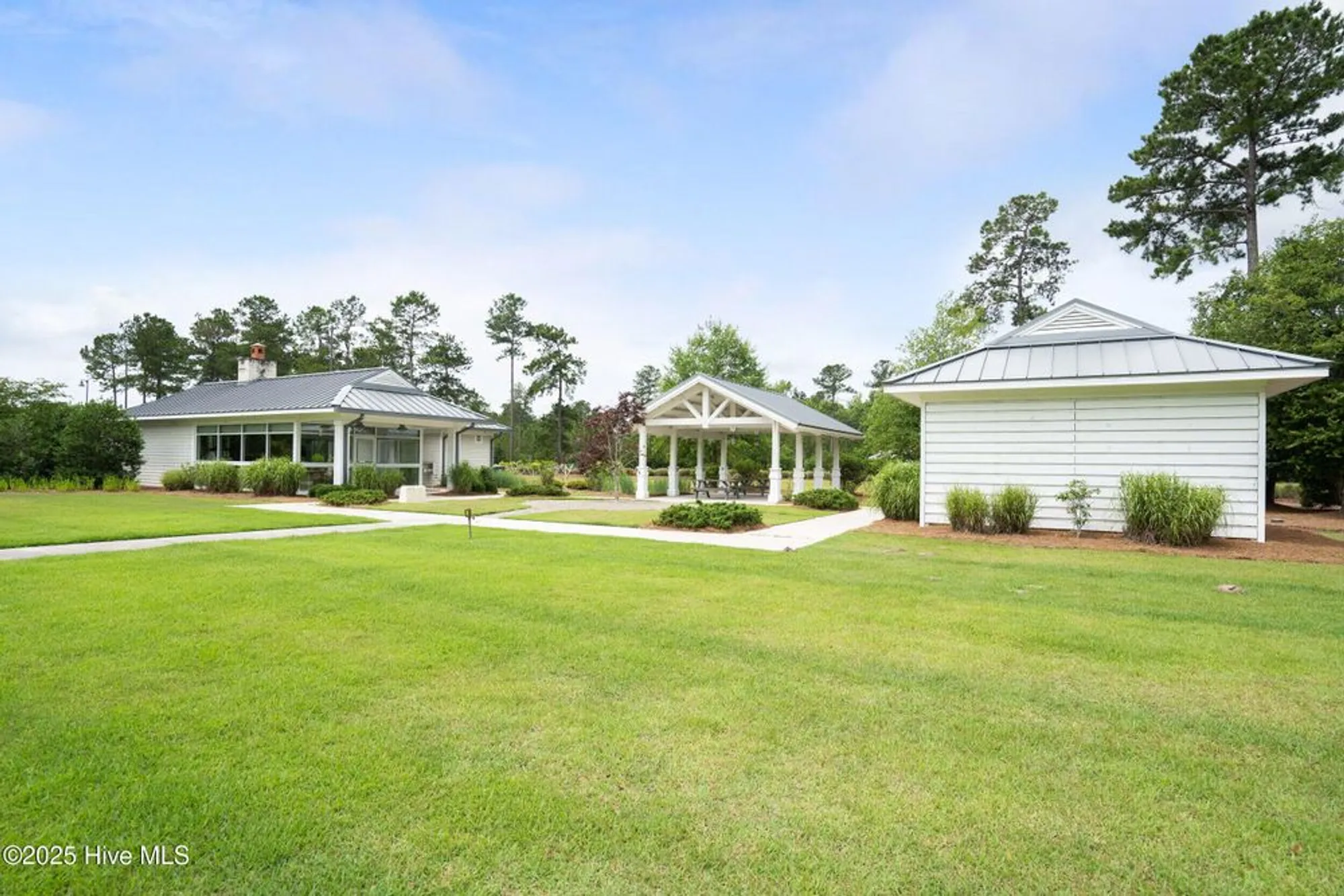 Property Slideshow image 65 of 71 | 2019 annsdale dr, Leland, NC, 28451
