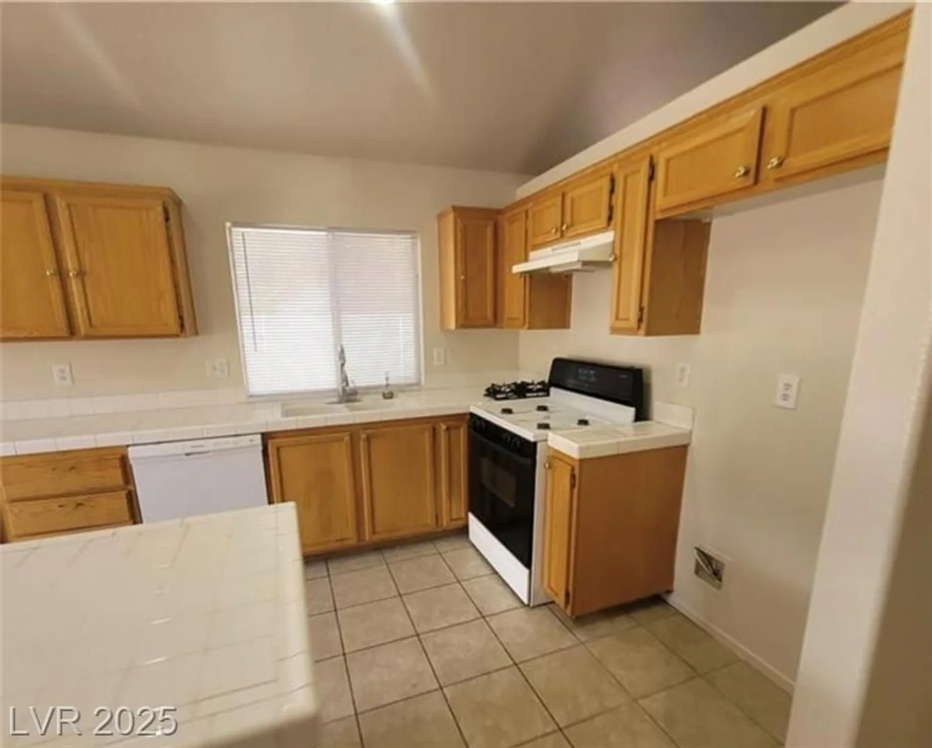 Property Slideshow image 7 of 42 | 4856 minturn ave, Las Vegas, NV, 89130