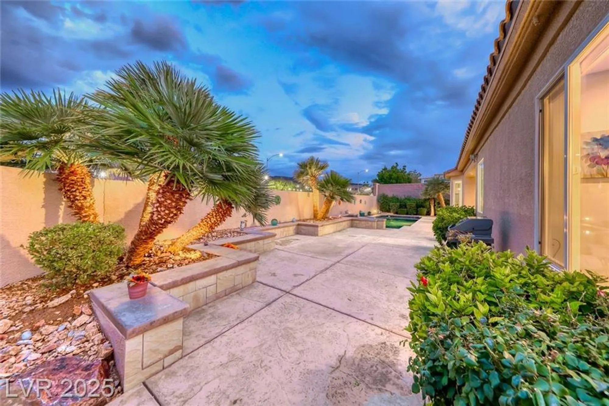 Property Slideshow image 48 of 67 | 2142 sandstone cliffs dr, Henderson, NV, 89044