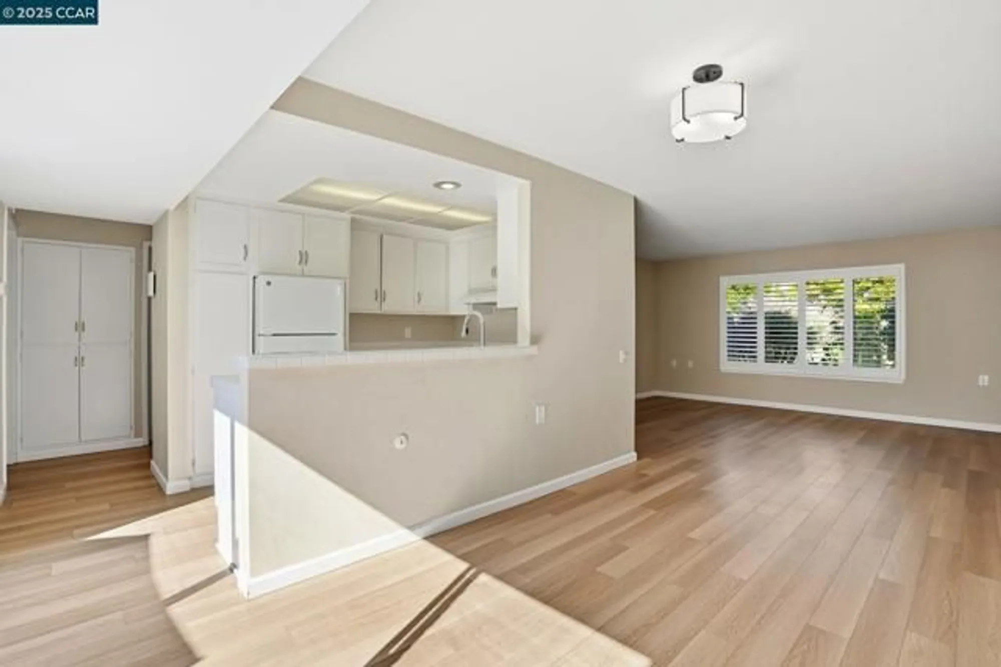 Property Slideshow image 8 of 29 | 2425 pine knoll dr 1, Walnut Creek, CA, 94595