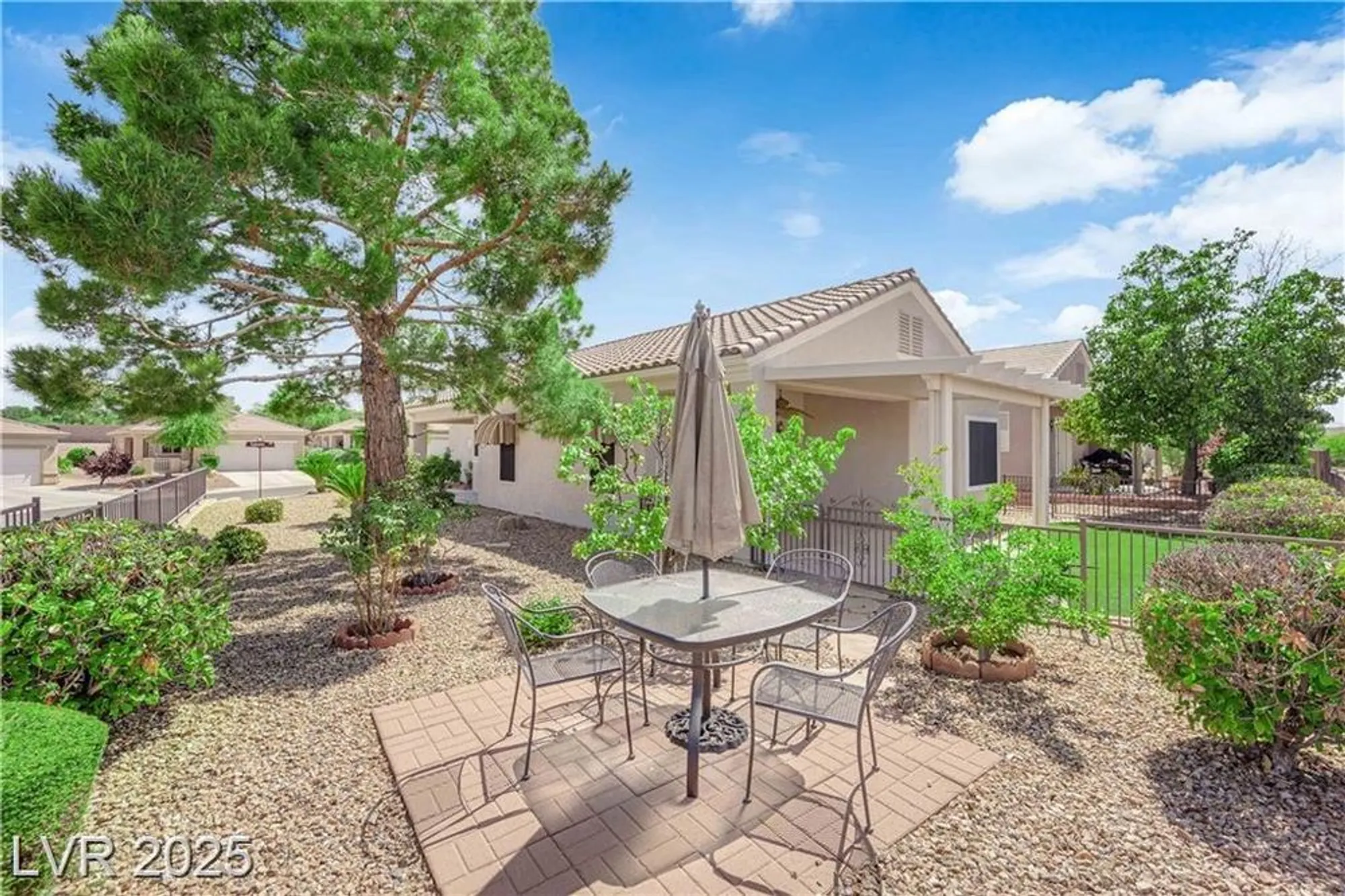 Property Slideshow image 1 of 24 | 2504 libretto ave, Henderson, NV, 89052