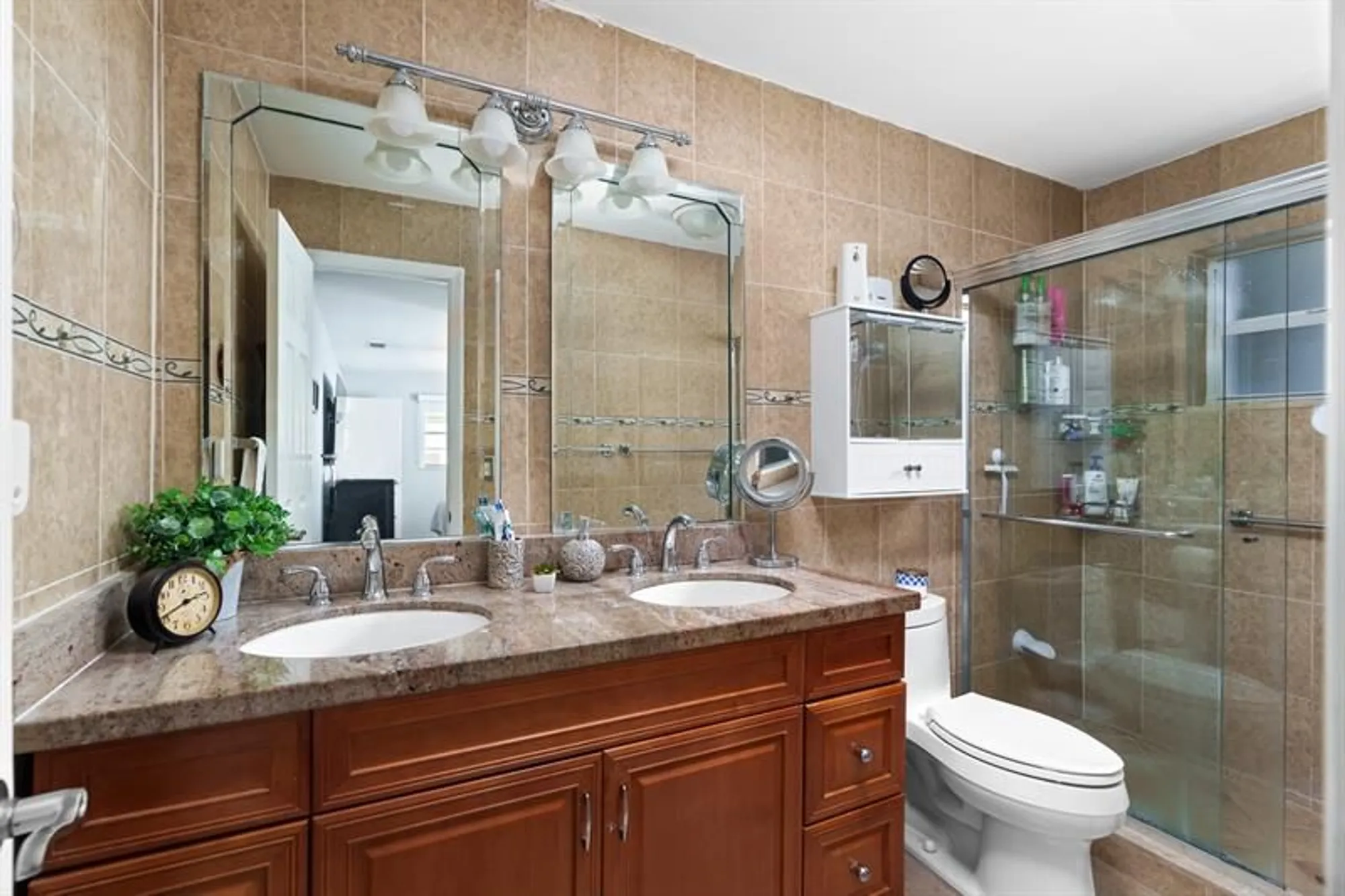 Property Slideshow image 37 of 63 | 1025 nw 90th way, Plantation, FL, 33322