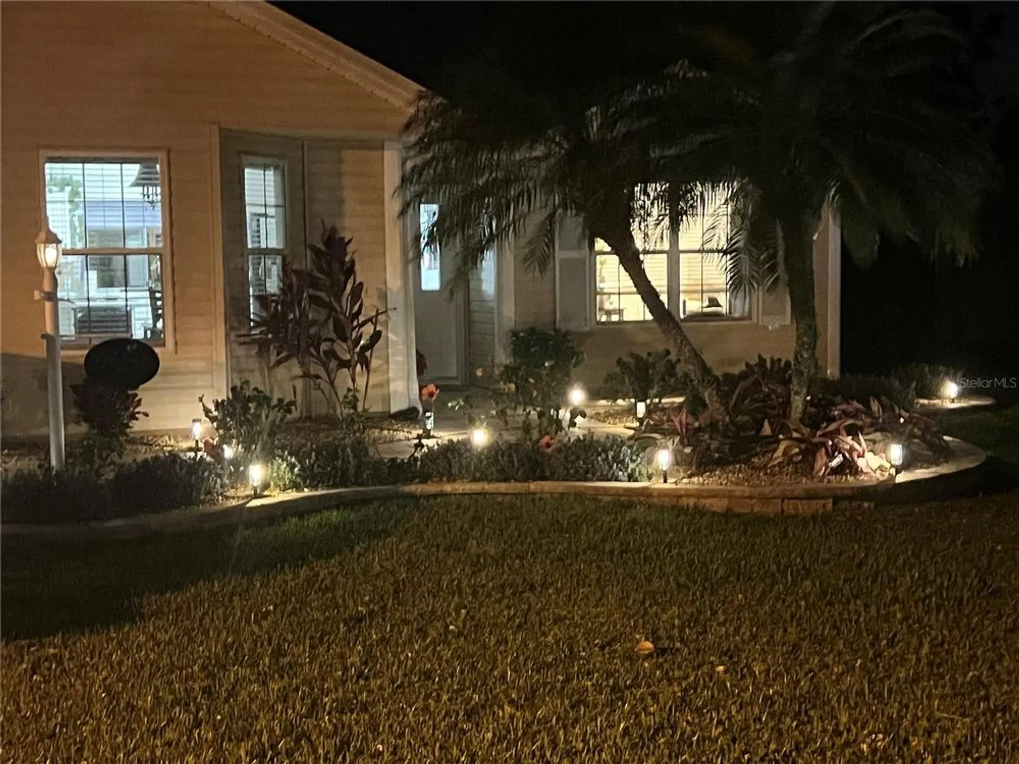 Property Slideshow image 4 of 62 | 967 livingston loop, The Villages, FL, 32162