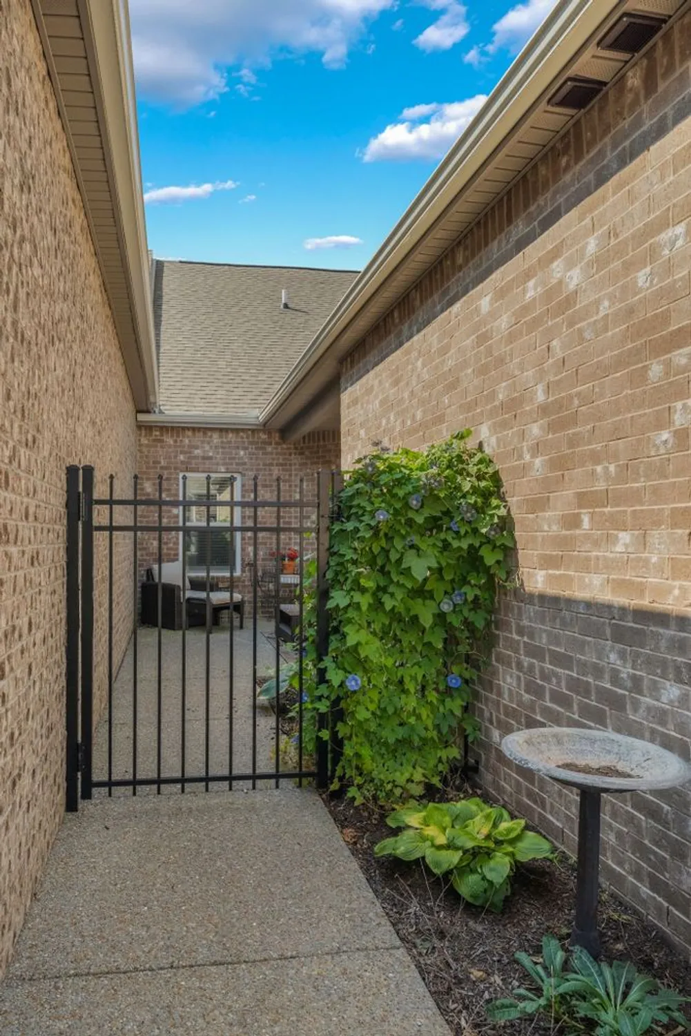 Property Slideshow image 27 of 39 | 1570 cedarbrooke ln, Lebanon, TN, 37090