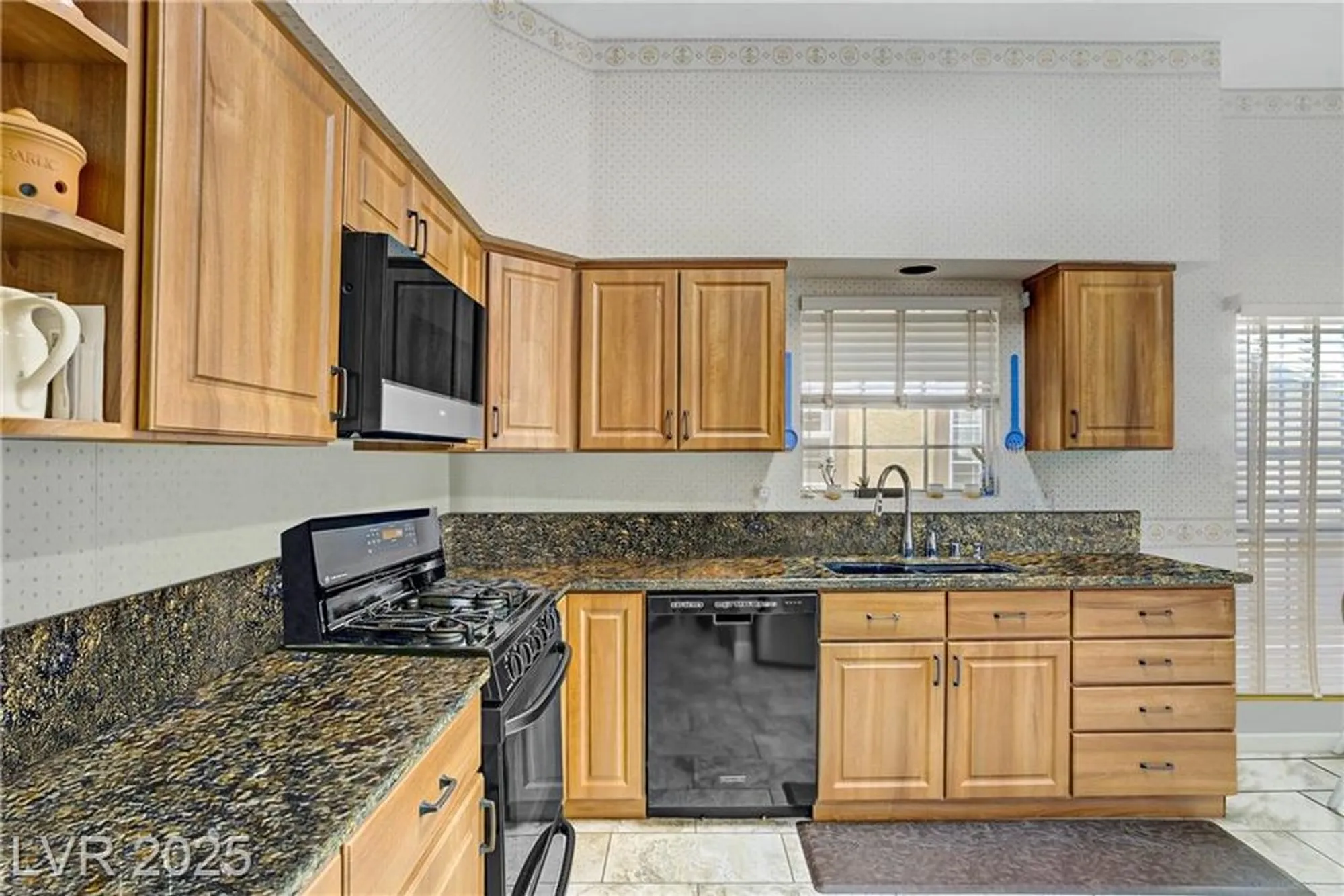 Property Slideshow image 6 of 29 | 5420 cove point dr, Las Vegas, NV, 89130