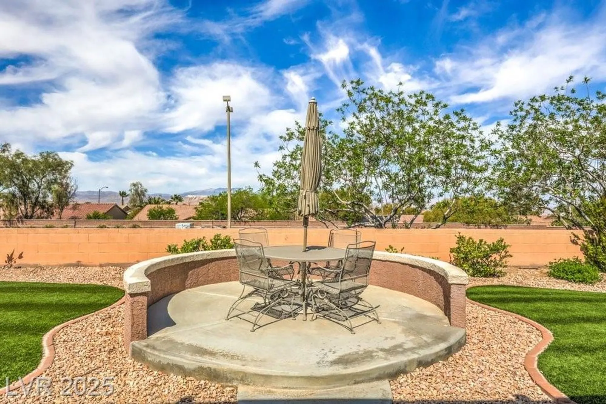 Property Slideshow image 52 of 72 | 2095 colvin run dr, Henderson, NV, 89052