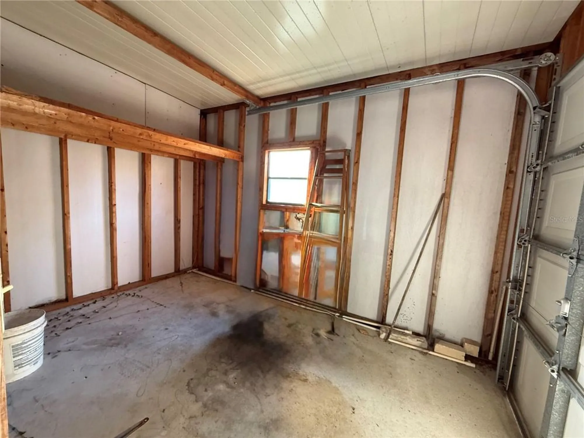 Property Slideshow image 18 of 29 | 108 winterberry ave, Wildwood, FL, 34785