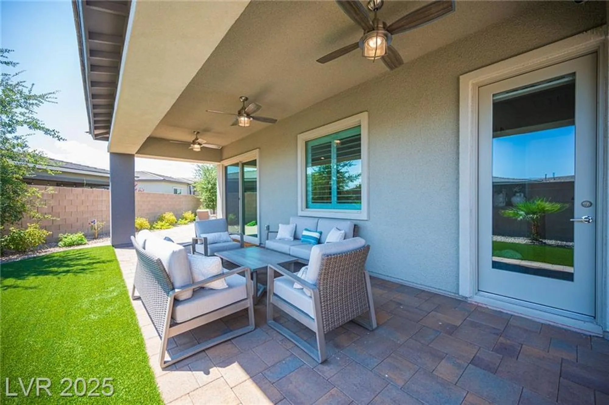 Property Slideshow image 45 of 92 | 936 mayfield manor ln, Las Vegas, NV, 89138
