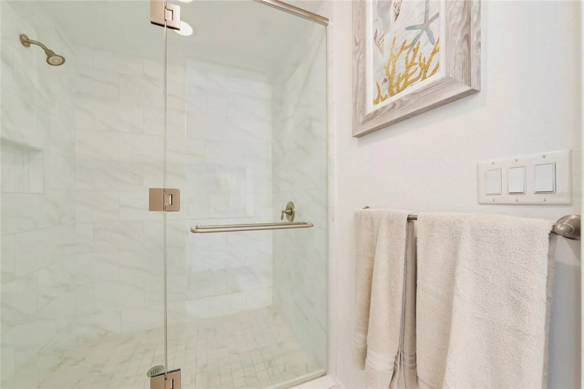 Property Slideshow image 19 of 78 | 395 aruba cir 203, Bradenton, FL, 34209