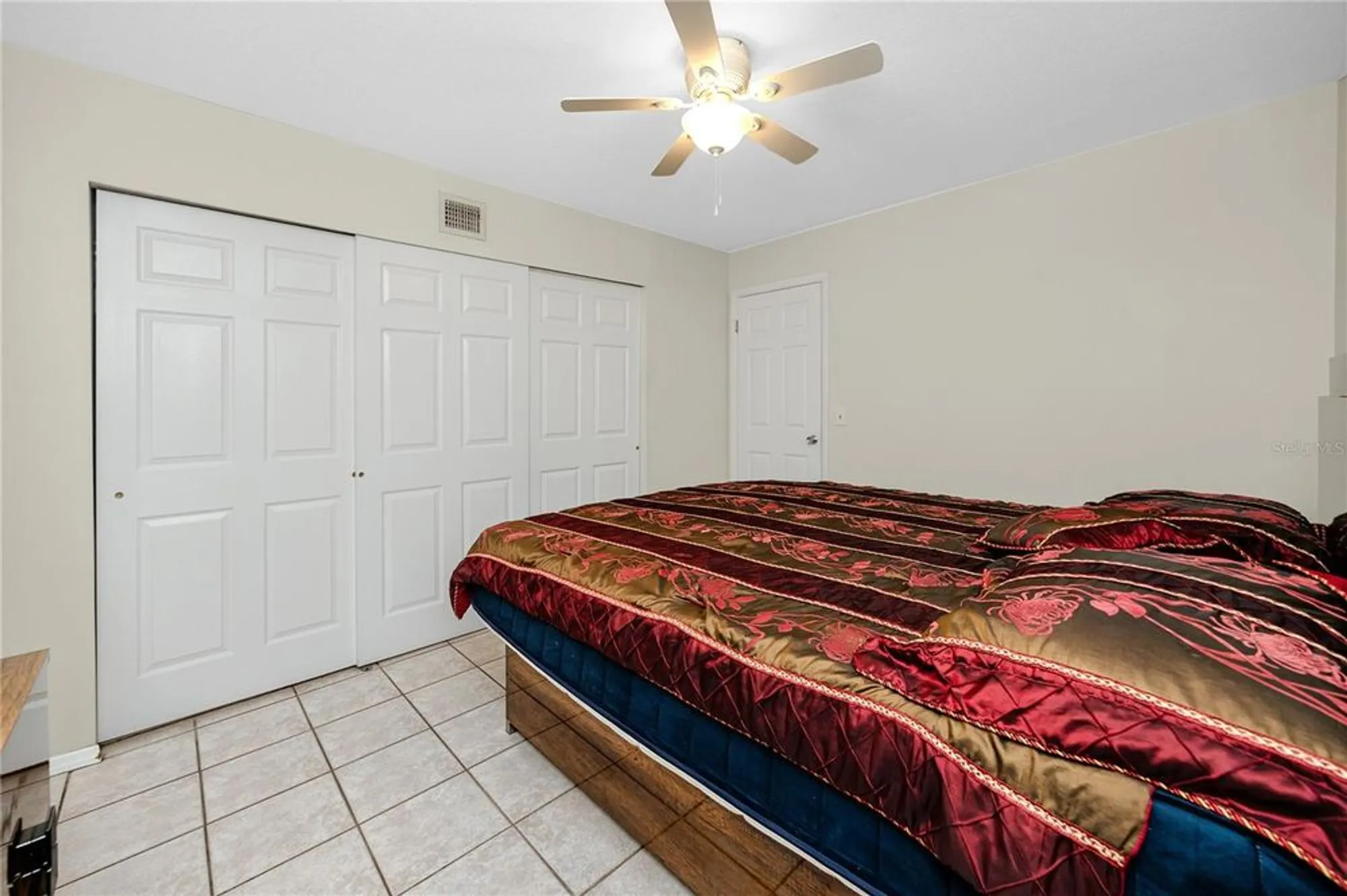 Property Slideshow image 21 of 42 | 2463 brazilia dr apt 39, Clearwater, FL, 33763