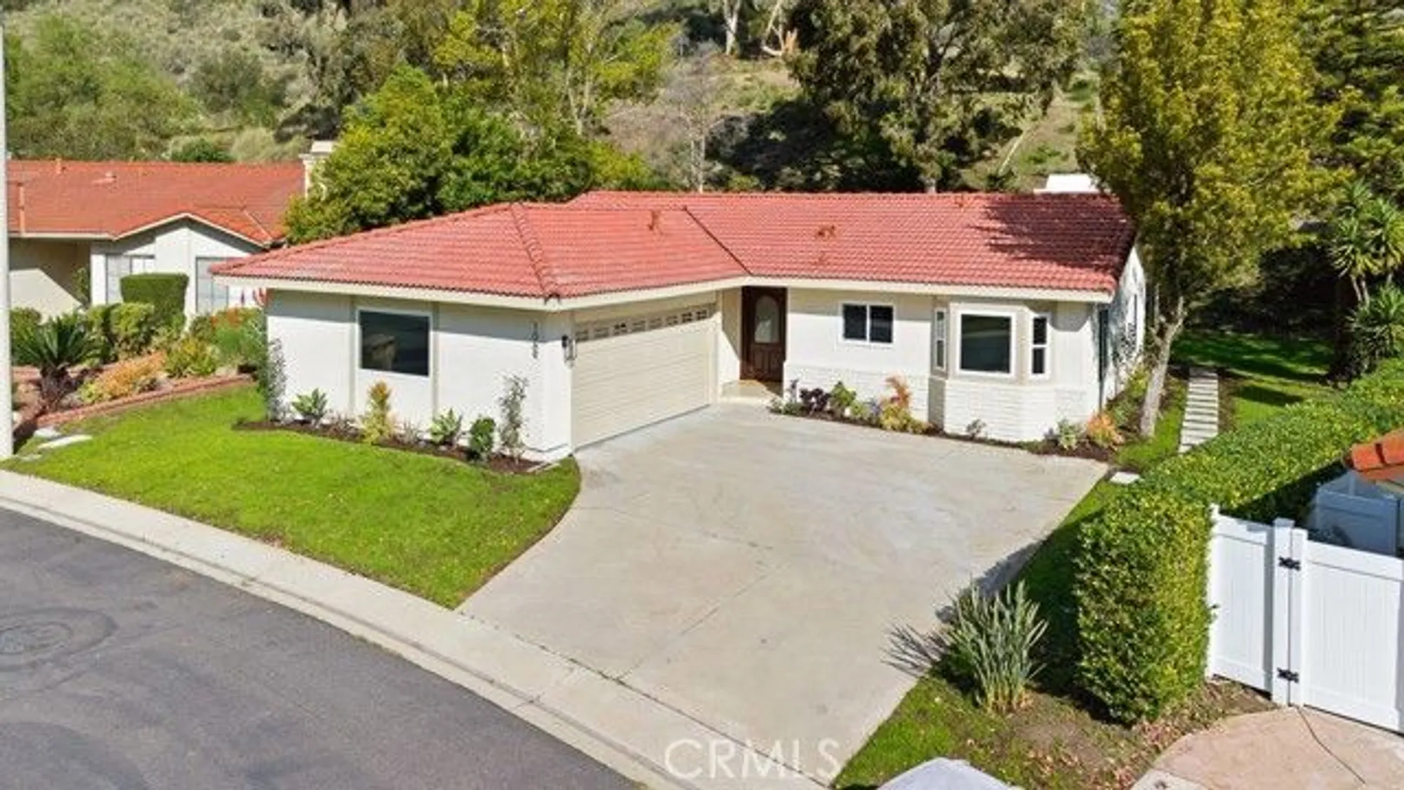 Property Slideshow image 1 of 52 | 1069 belleza st, Camarillo, CA, 93012