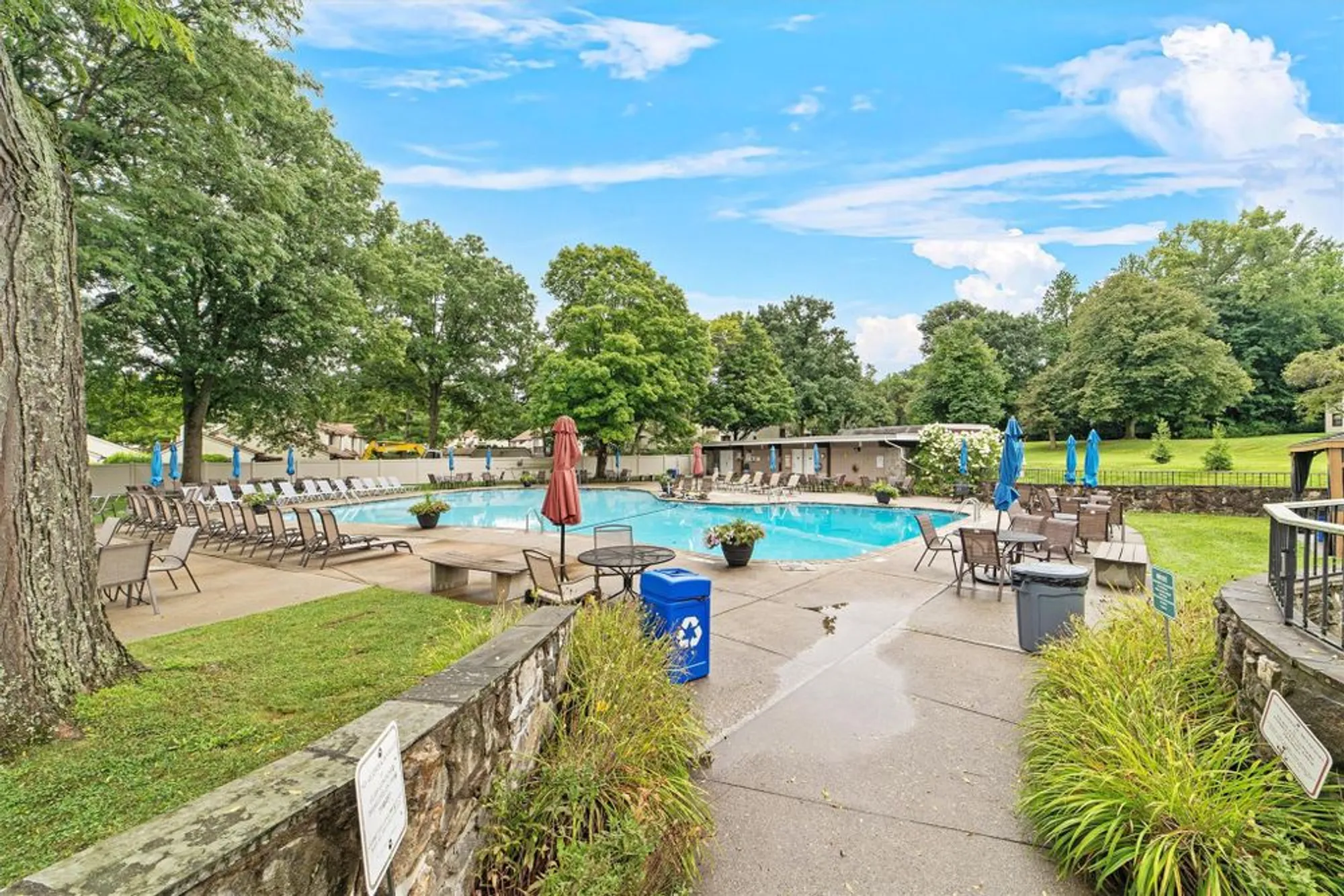 Property Slideshow image 33 of 37 | 156 carriage ct g, Yorktown Heights, NY, 10598