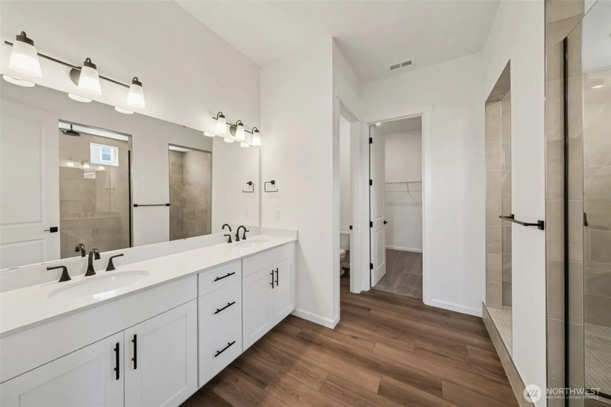 Property Slideshow image 11 of 16 | 60 mccartney peak # 67, Port Ludlow, WA, 98365