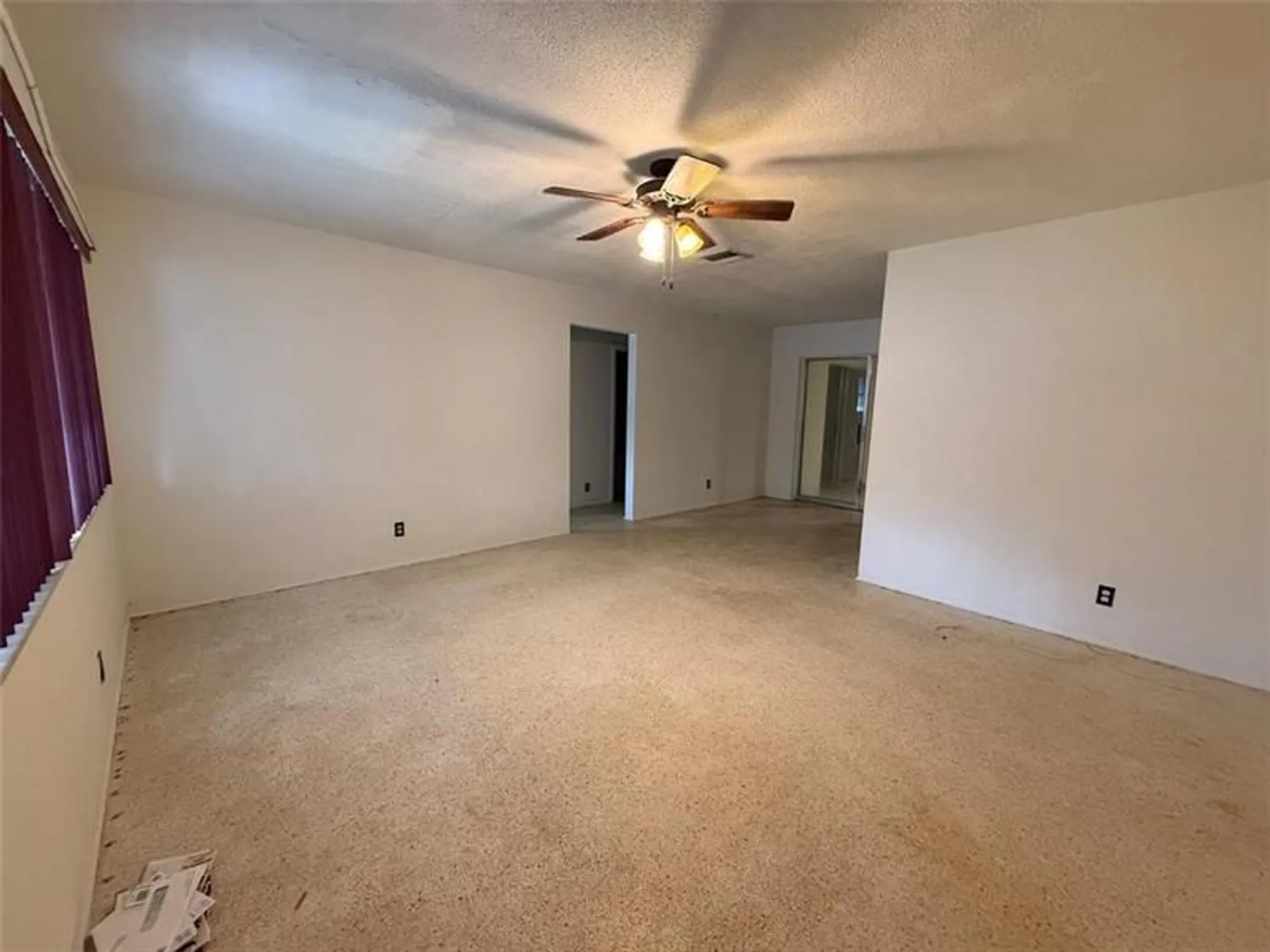 Property Slideshow image 16 of 17 | 4314 nw 47th ct, Tamarac, FL, 33319