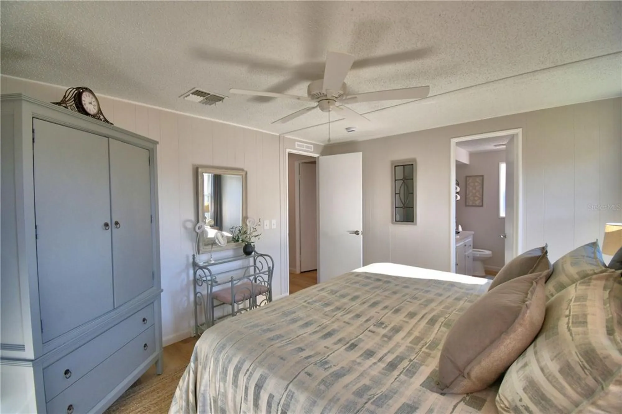 Property Slideshow image 27 of 50 | 4849 goldenview ln, Lakeland, FL, 33811