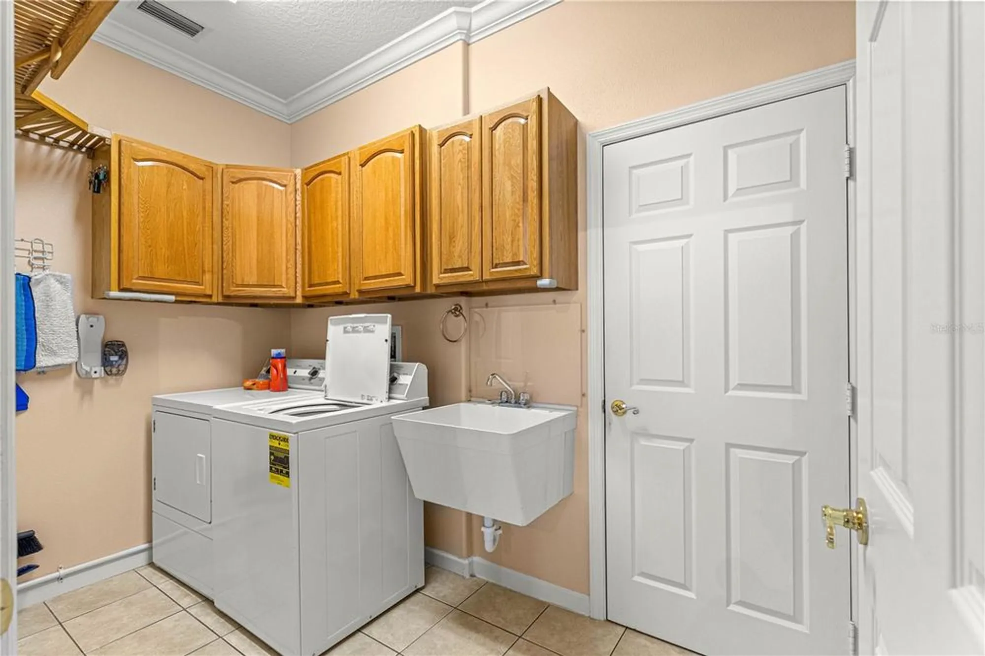 Property Slideshow image 27 of 50 | 5543 nw 25th loop, Ocala, FL, 34482