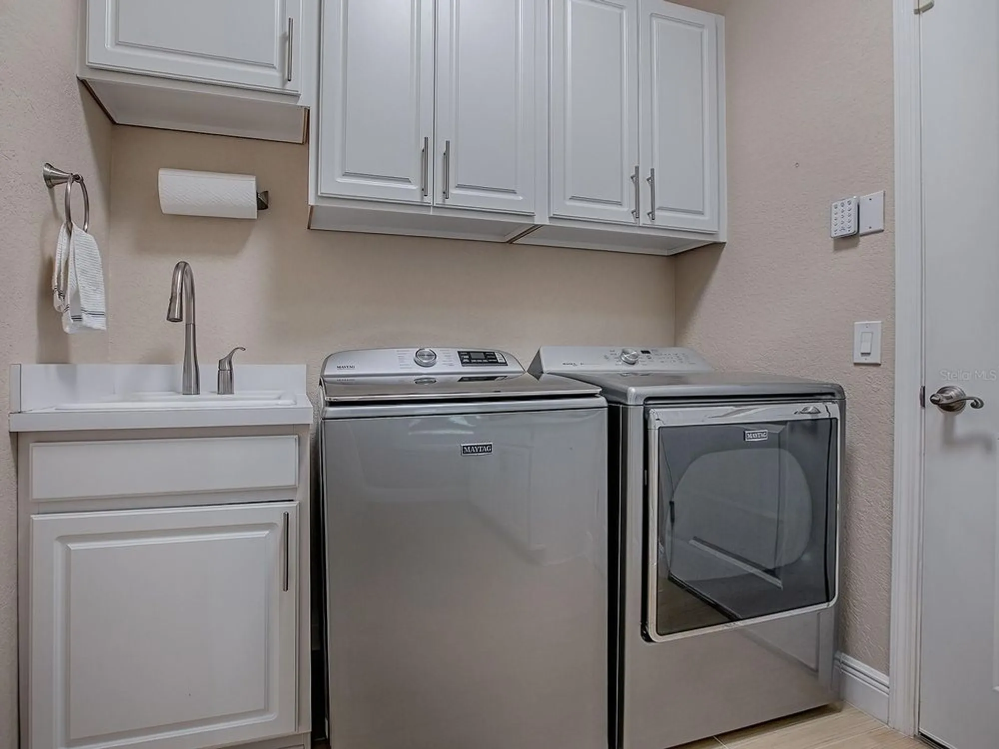 Property Slideshow image 23 of 59 | 10156 lake miona way, Oxford, FL, 34484