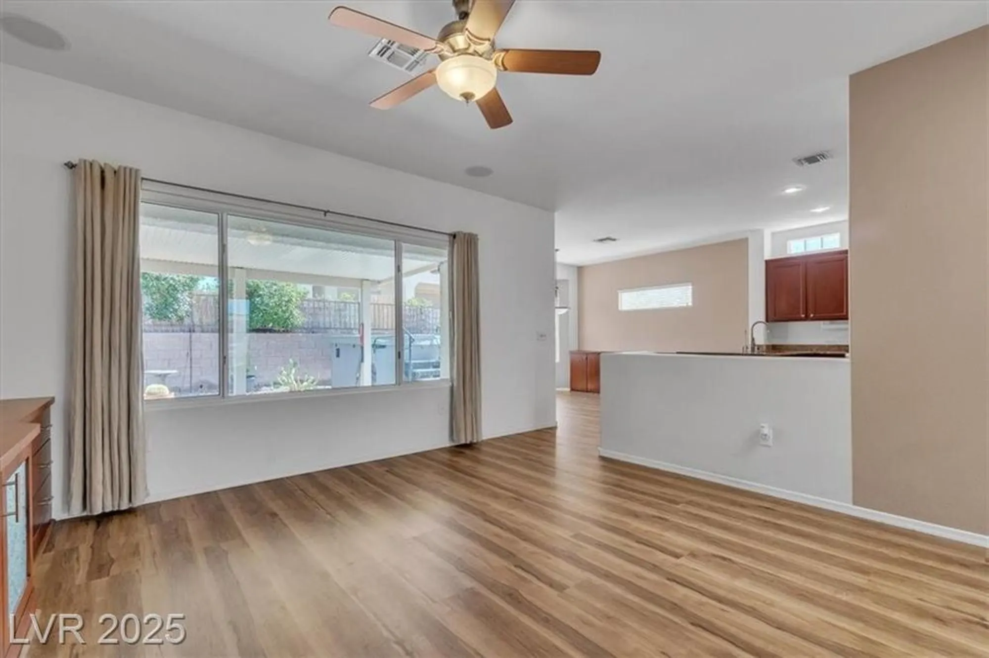 Property Slideshow image 9 of 36 | 2134 colvin run dr, Henderson, NV, 89052