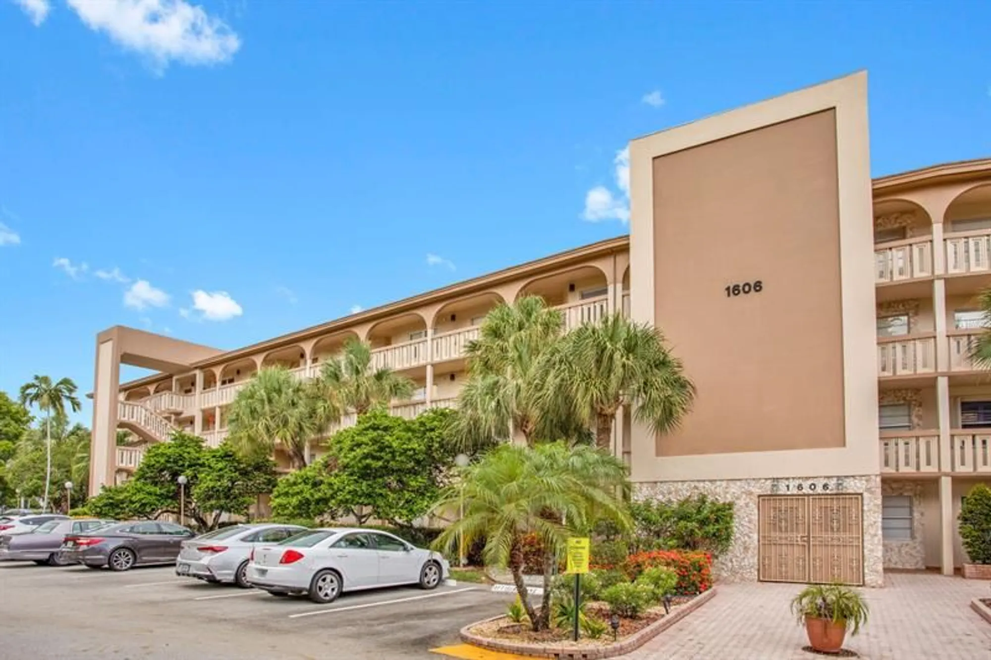 Property Slideshow image 31 of 33 | 1606 abaco dr e4, Coconut Creek, FL, 33066