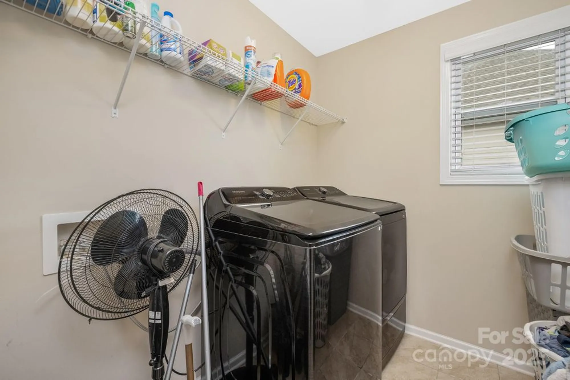 Property Slideshow image 11 of 25 | 5033 el molino dr, Charlotte, NC, 28214