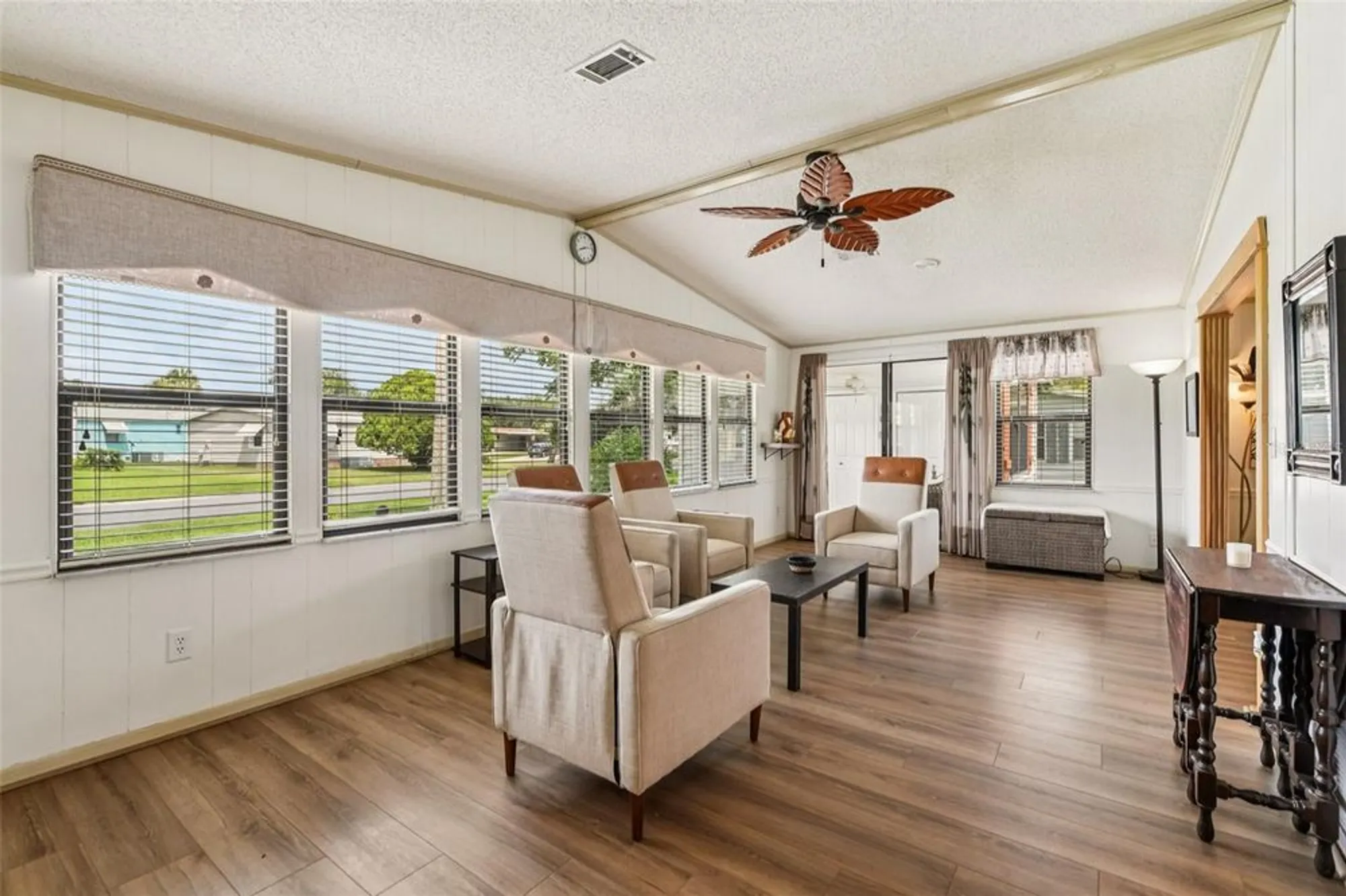 Property Slideshow image 16 of 58 | 1802 petunia ln, The Villages, FL, 32159