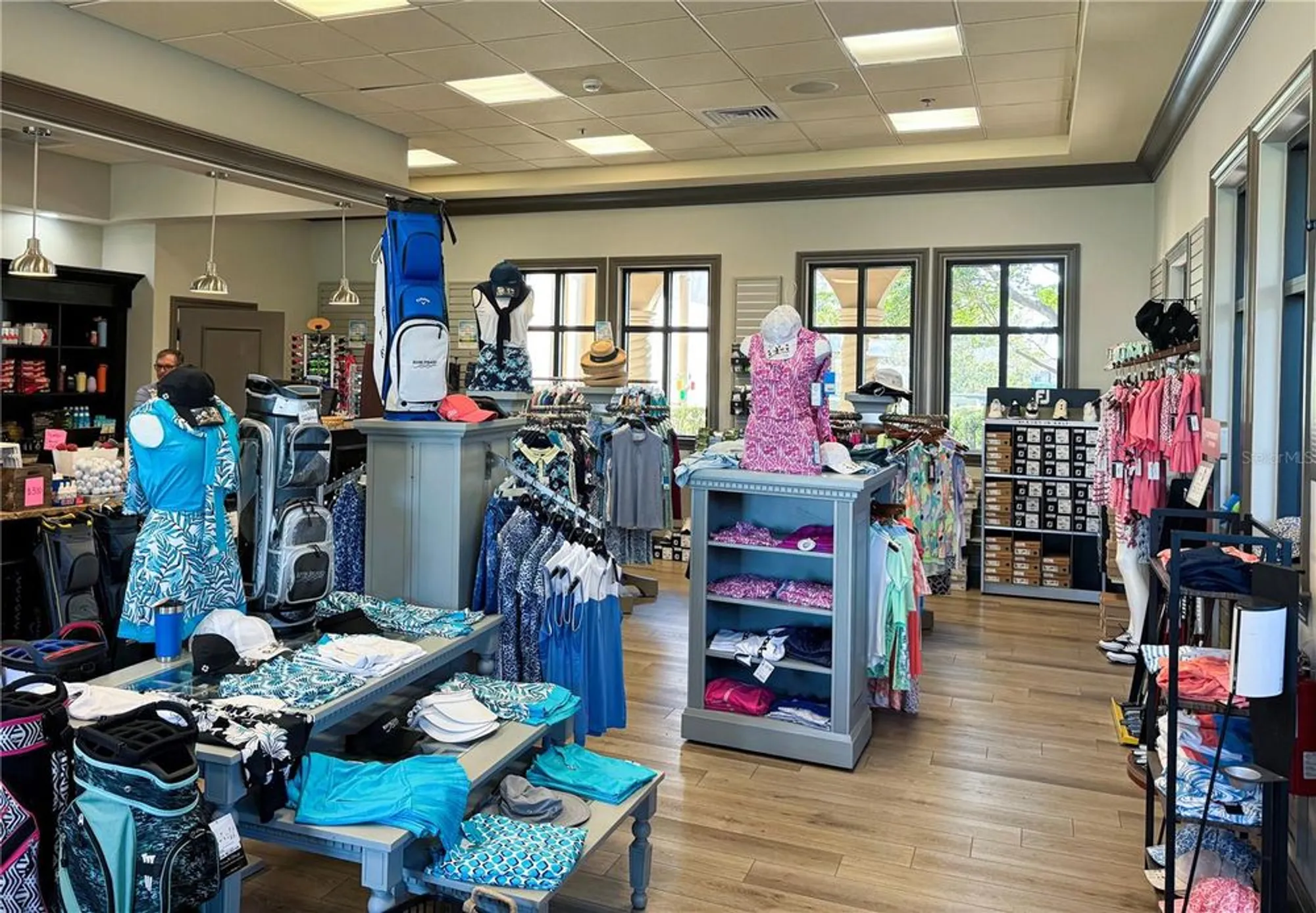 Property Slideshow image 39 of 53 | 7114 quiet creek dr, Bradenton, FL, 34212