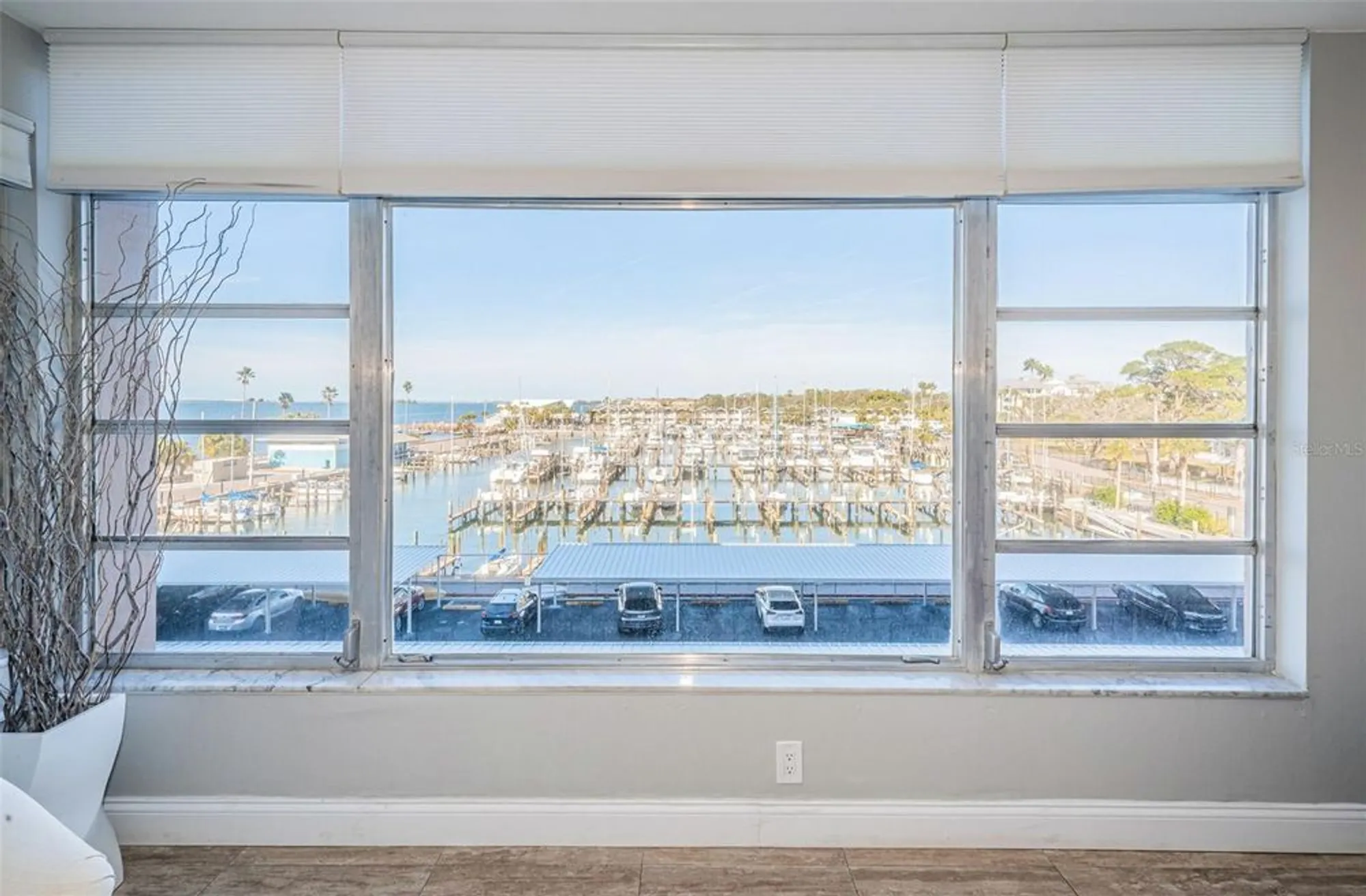Property Slideshow image 8 of 53 | 634 edgewater dr unit 447, Dunedin, FL, 34698