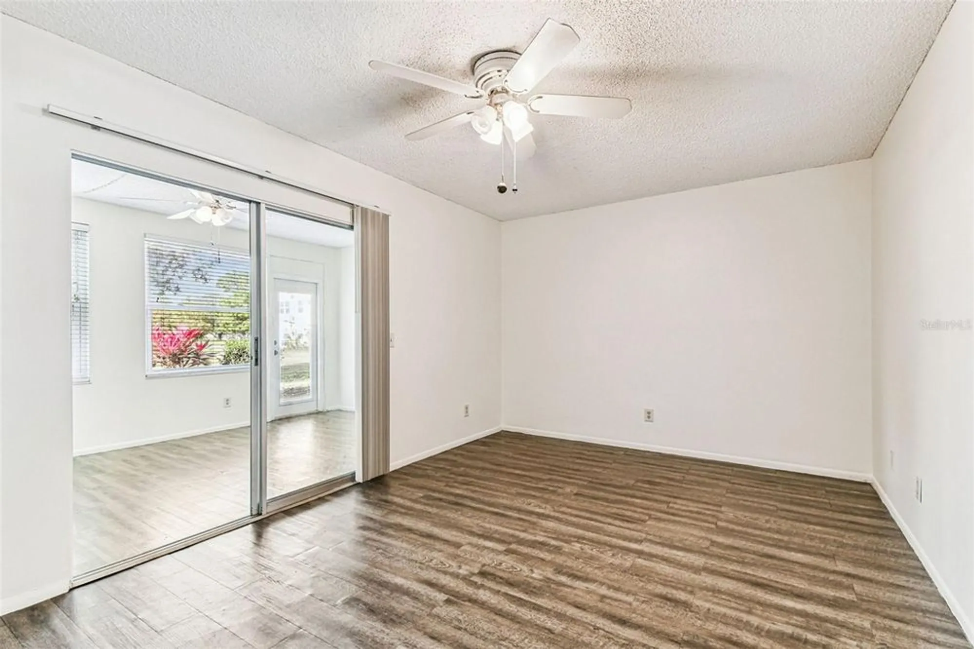 Property Slideshow image 22 of 73 | 2466 ecuadorian way apt 6, Clearwater, FL, 33763