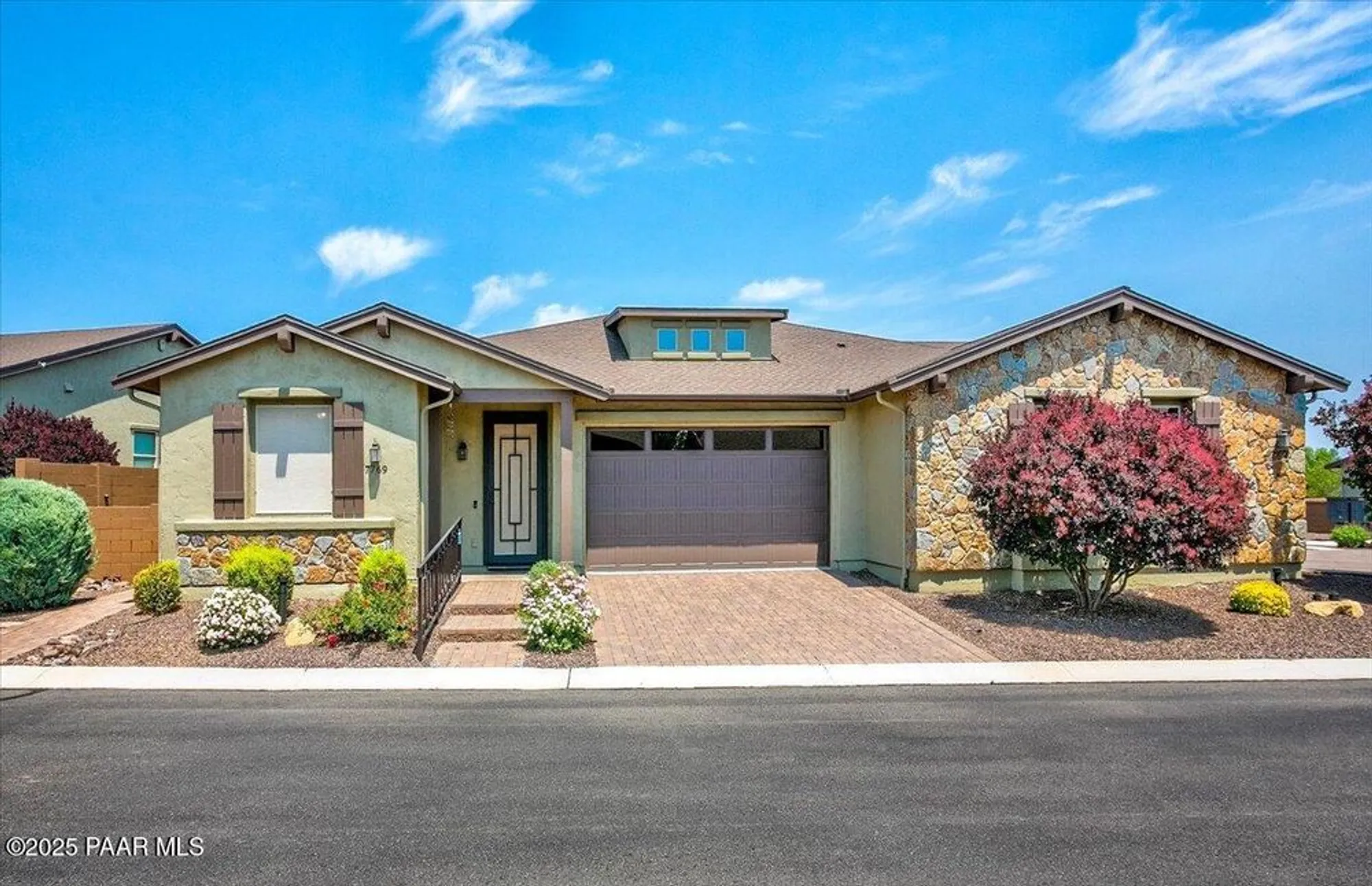 Property Slideshow image 1 of 55 | 7769 e lavender loop # 9, Prescott Valley, AZ, 86315