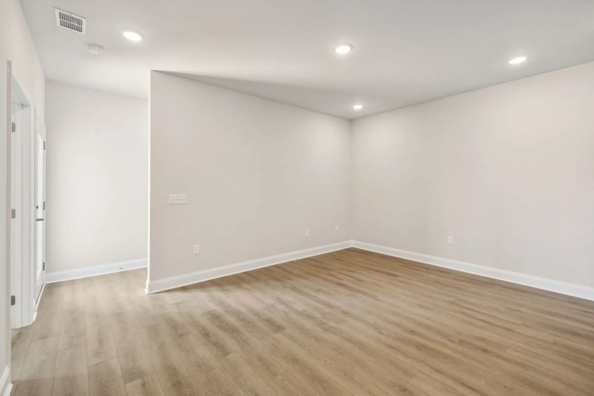 Property Slideshow image 27 of 42 | 100 sidlaw pass, Smyrna, TN, 37167