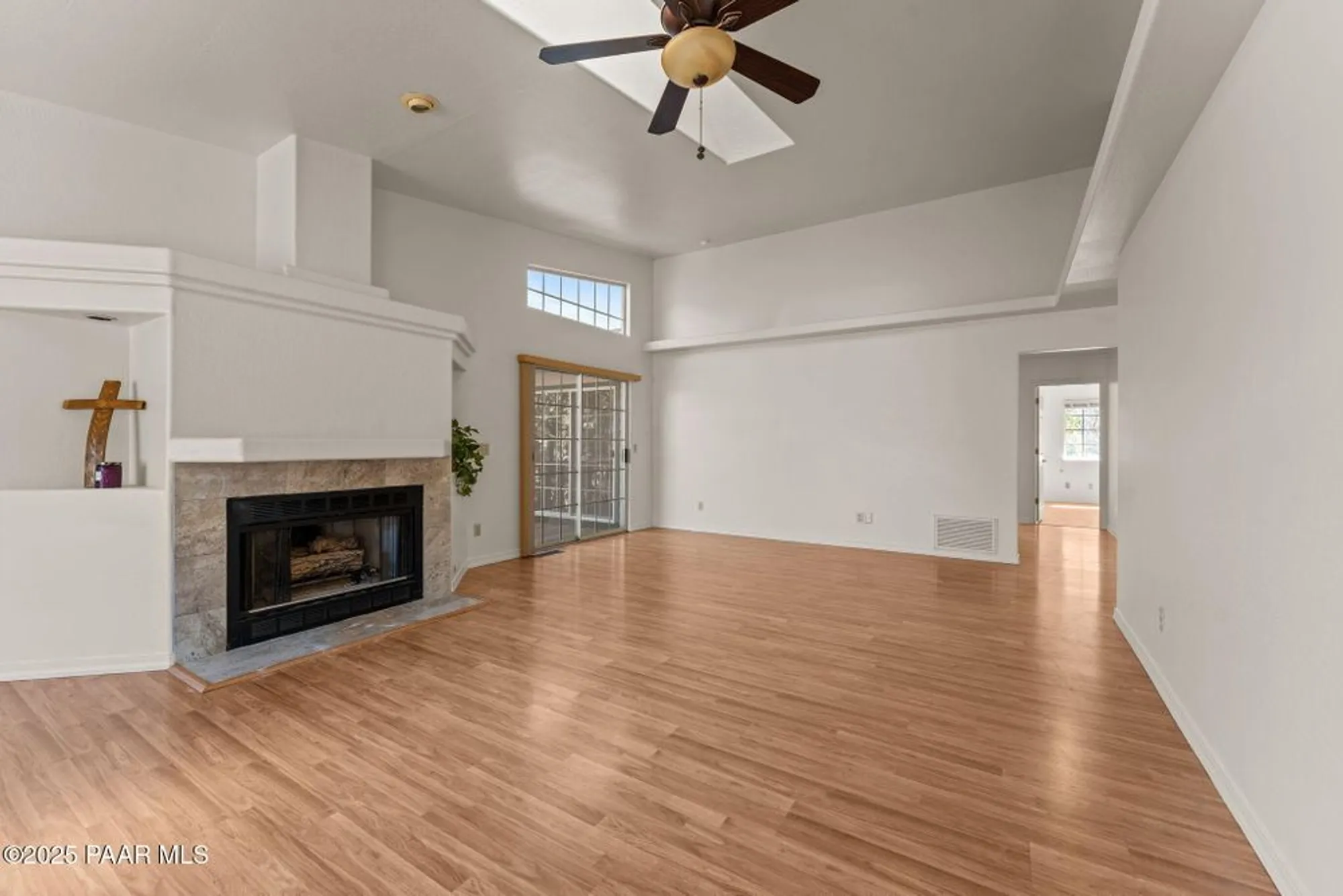 Property Slideshow image 13 of 51 | 895 sunrise blvd, Prescott, AZ, 86301