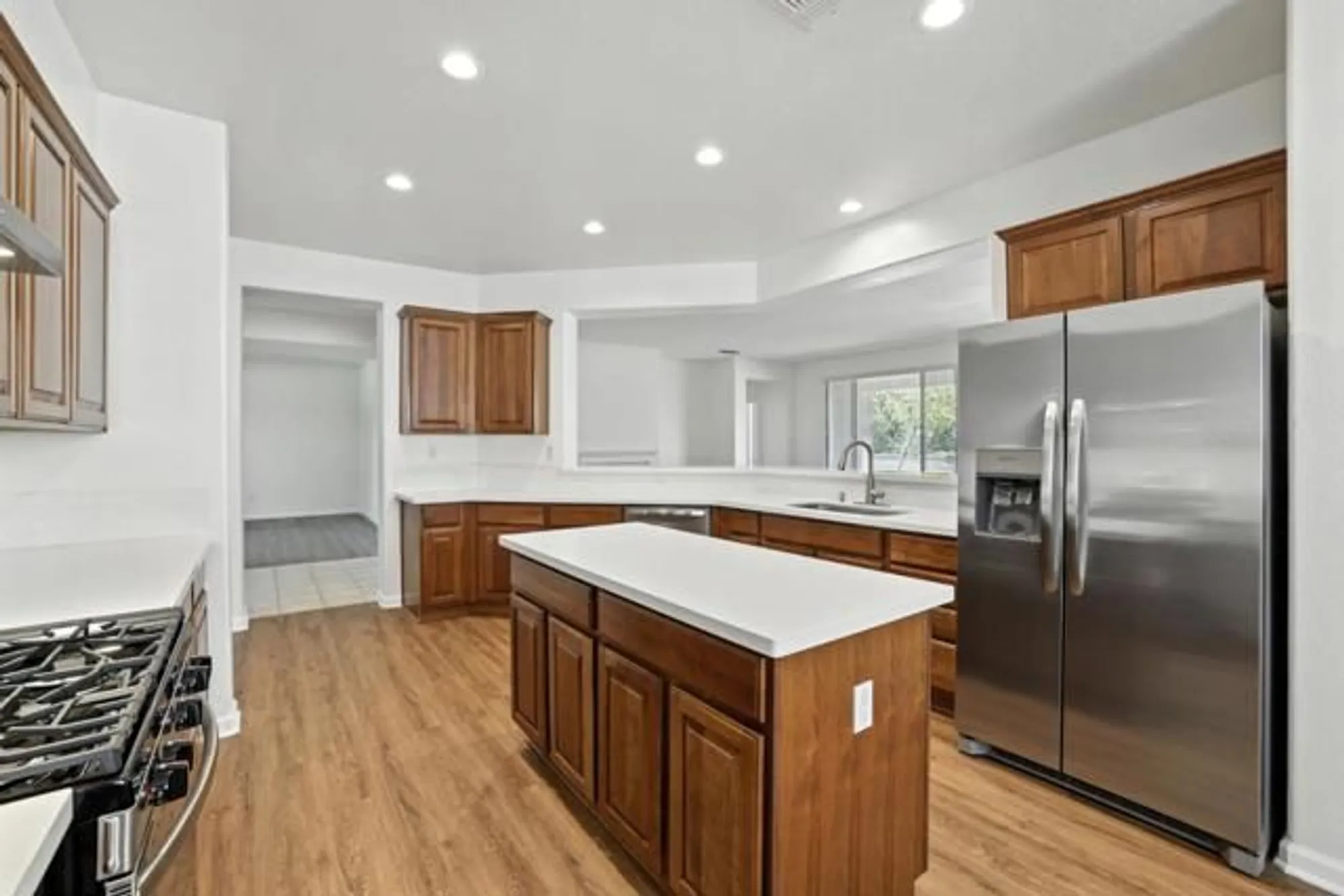 Property Slideshow image 17 of 46 | 1826 grand pheasant ln, Lincoln, CA, 95648