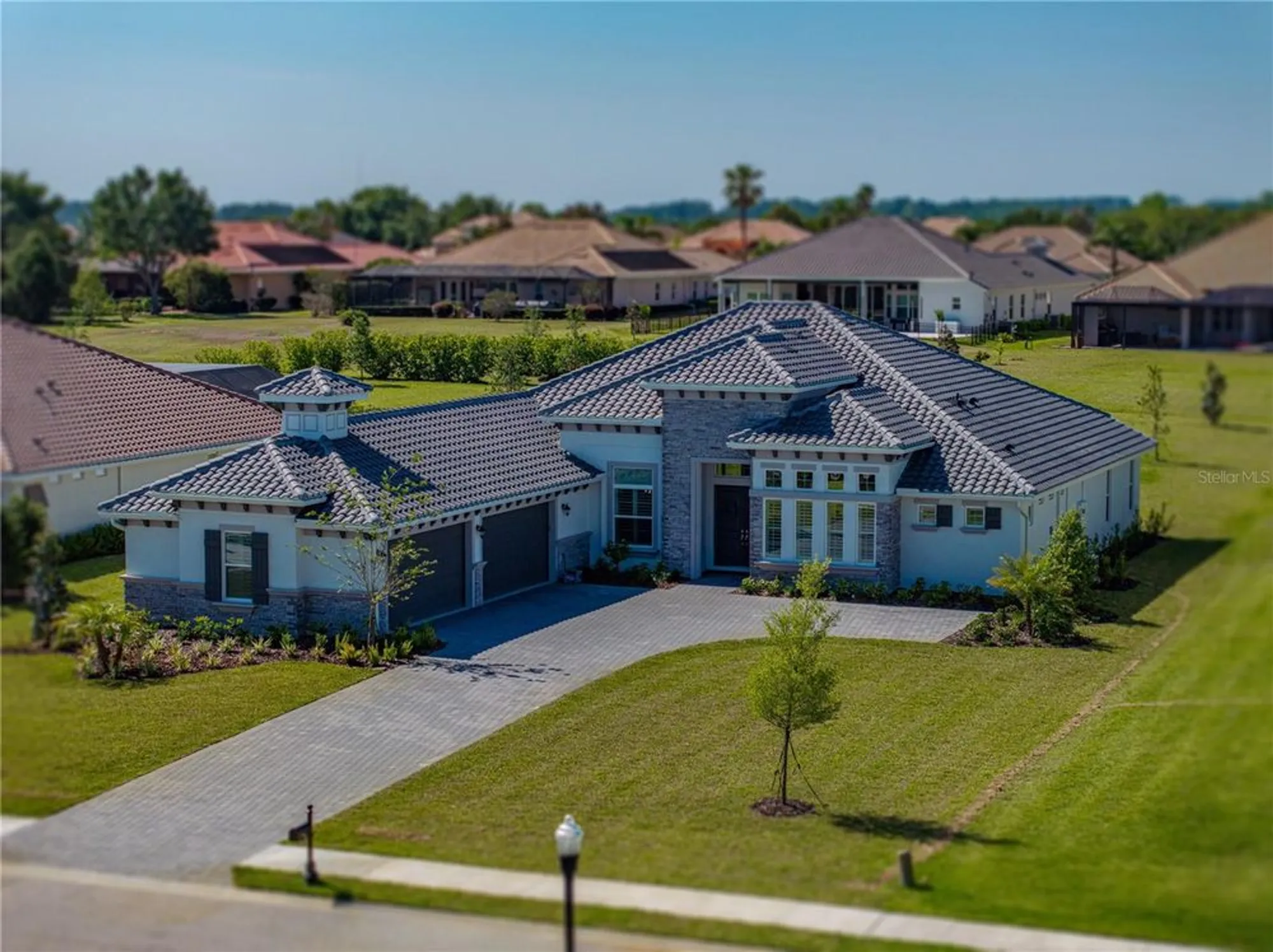 Property Slideshow image 5 of 81 | 13805 carryback dr, Dade City, FL, 33525