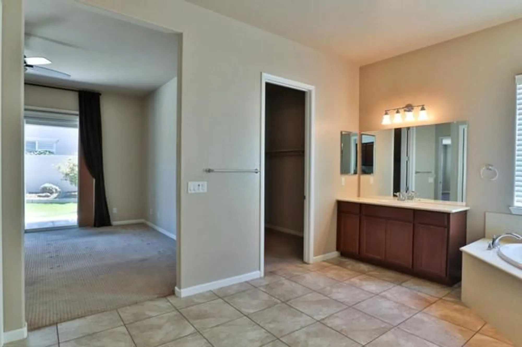 Property Slideshow image 50 of 107 | 2690 steeple run ln, Manteca, CA, 95336