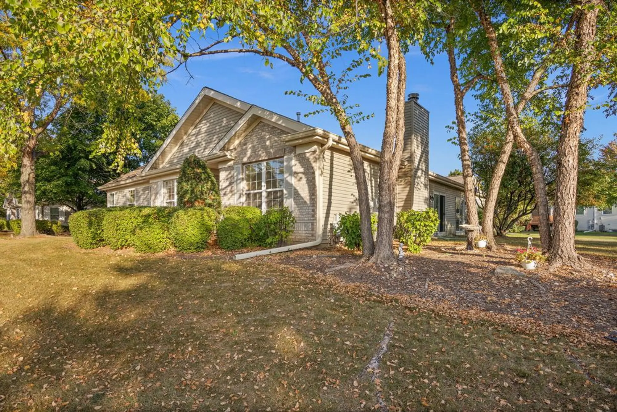 Property Slideshow image 3 of 24 | 20965 w snowberry ln, Plainfield, IL, 60544