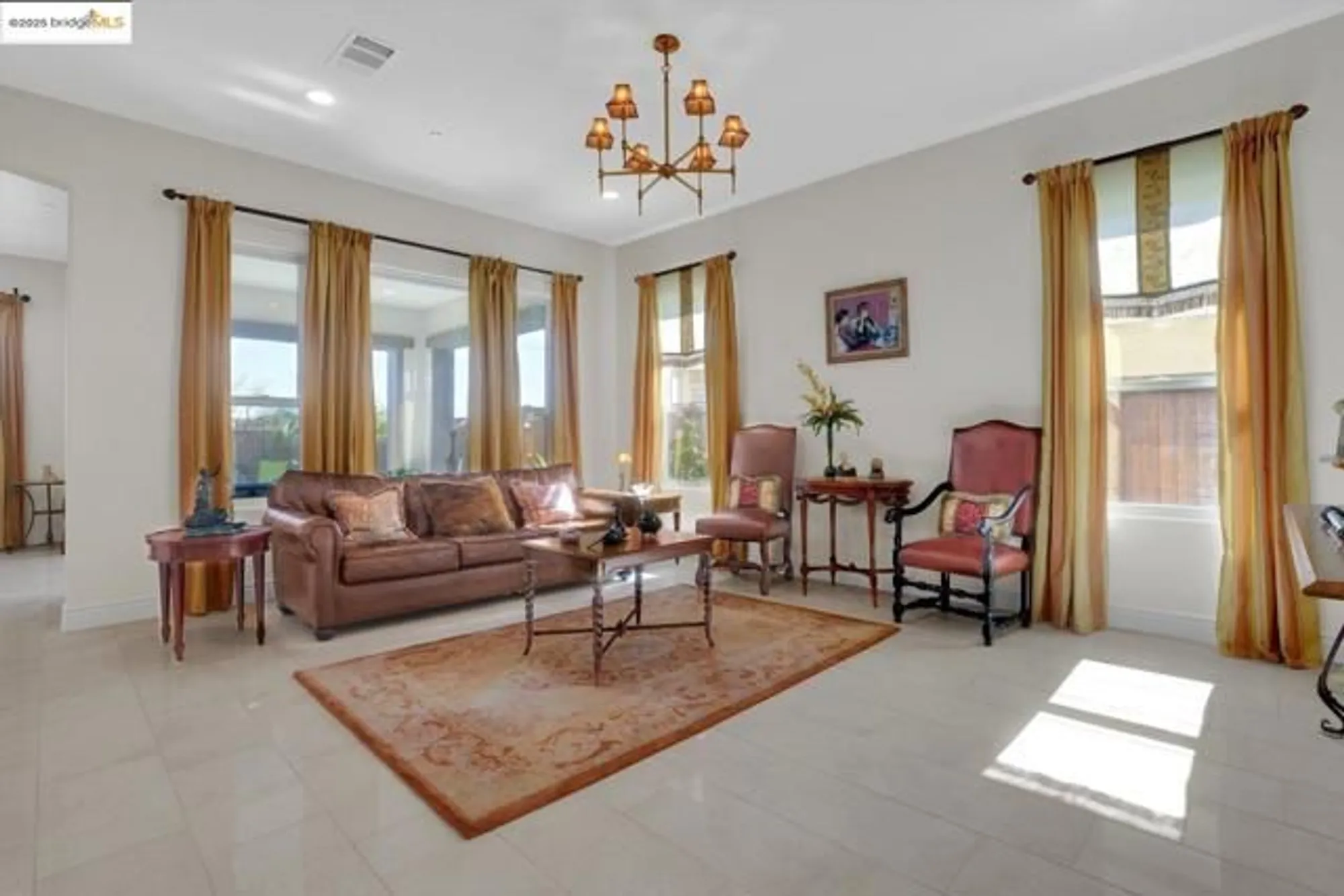 Property Slideshow image 9 of 57 | 1577 chianti ln, Brentwood, CA, 94513