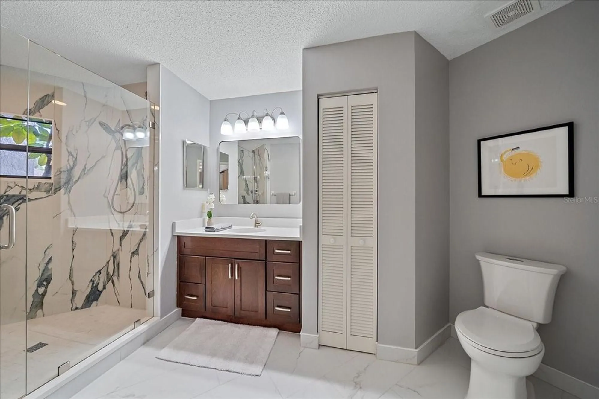 Property Slideshow image 21 of 39 | 1612 starling dr # 101, Sarasota, FL, 34231