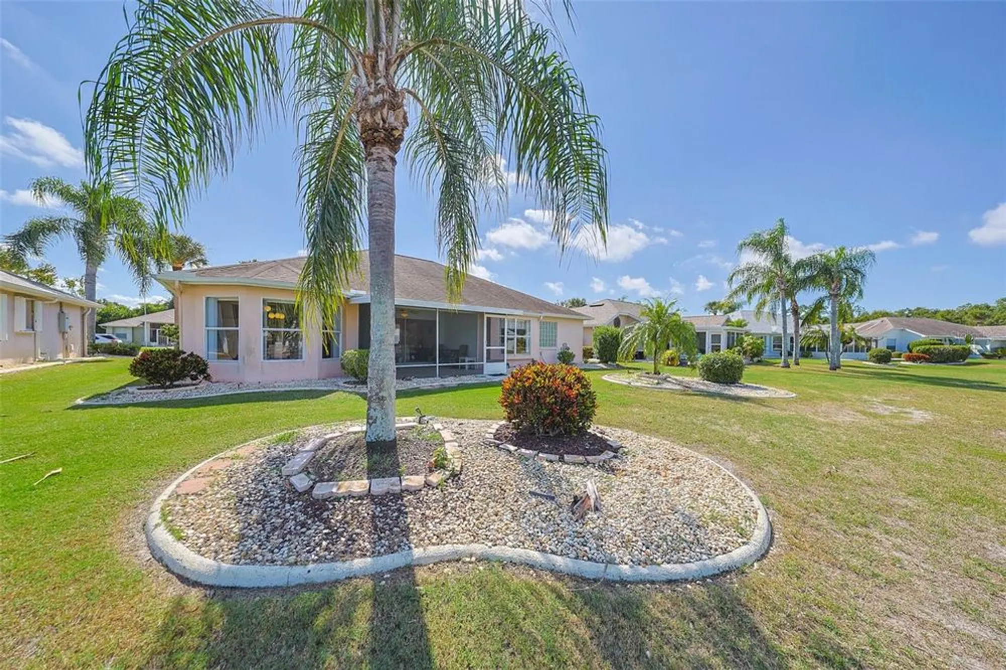 Property Slideshow image 36 of 43 | 1619 brookton green dr, Sun City Center, FL, 33573