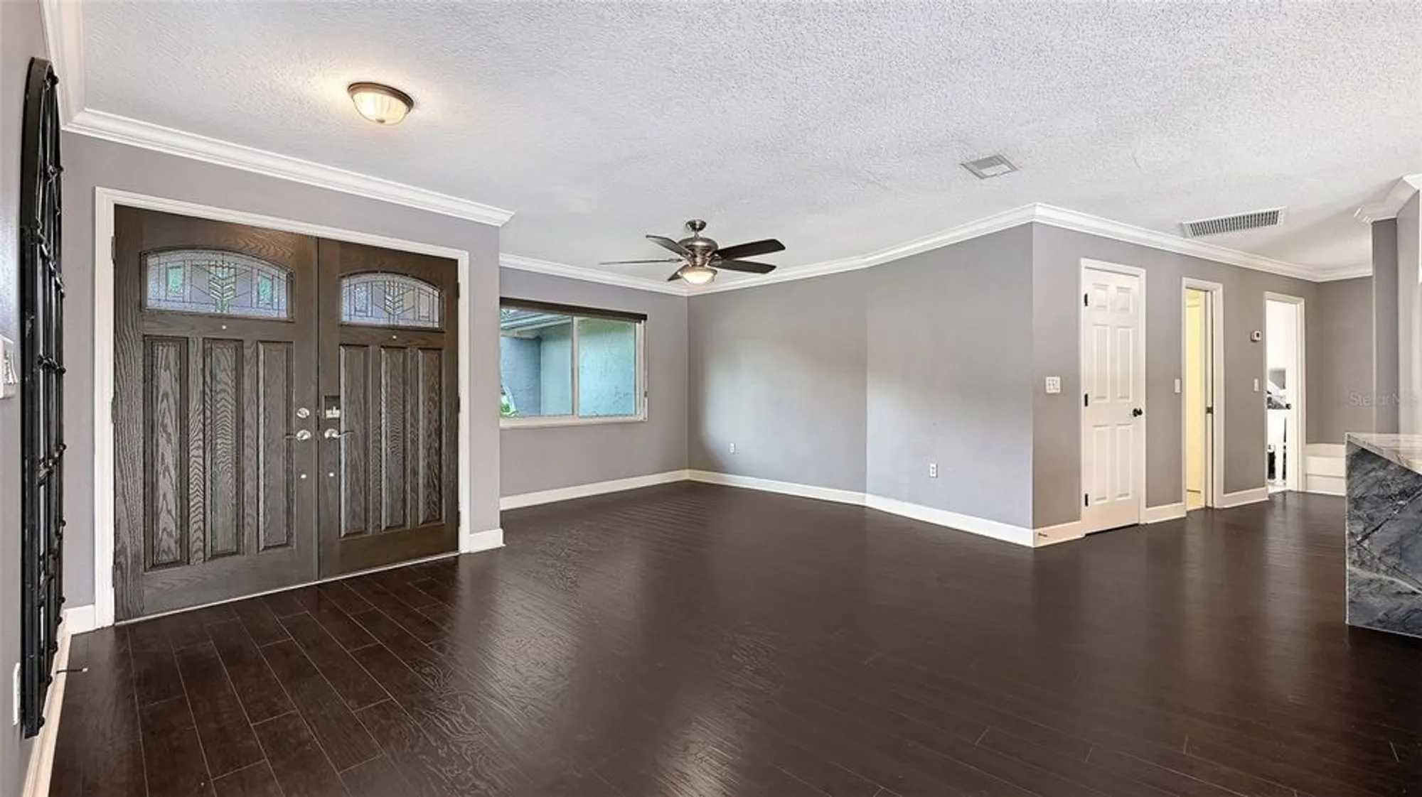 Property Slideshow image 6 of 64 | 8010 conservatory dr, Sarasota, FL, 34243