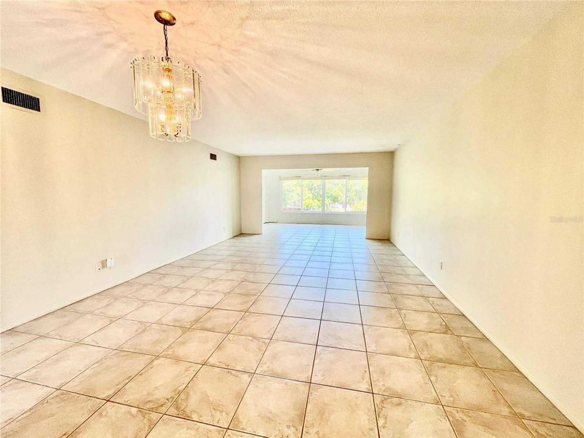 Property Slideshow image 11 of 50 | 2341 haitian dr 49, Clearwater, FL, 33763