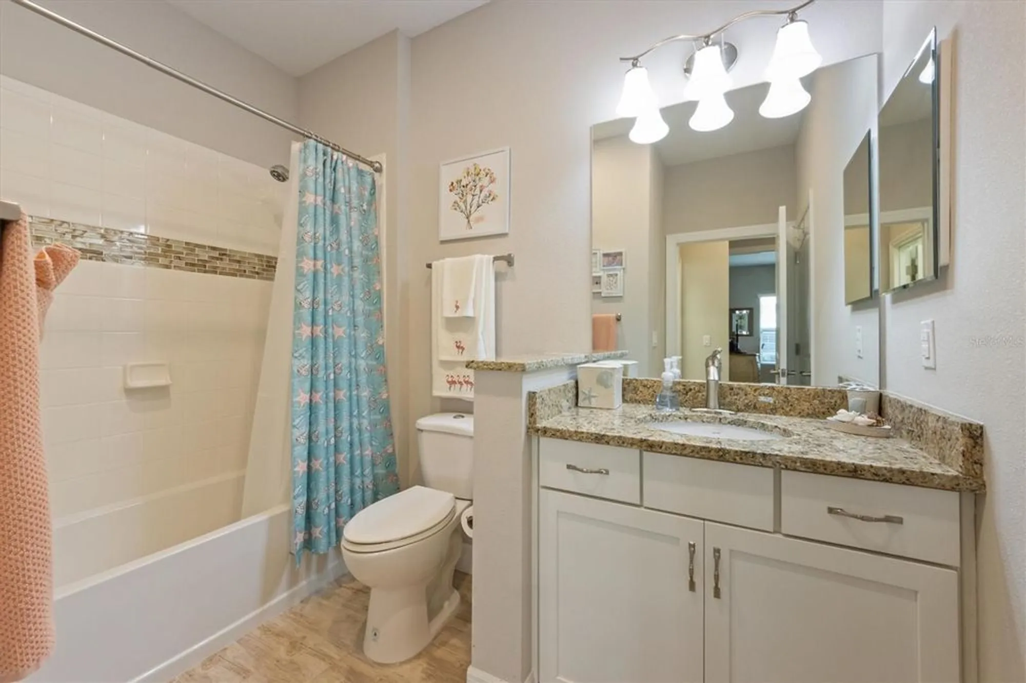Property Slideshow image 12 of 37 | 7104 playa bella dr, Bradenton, FL, 34209