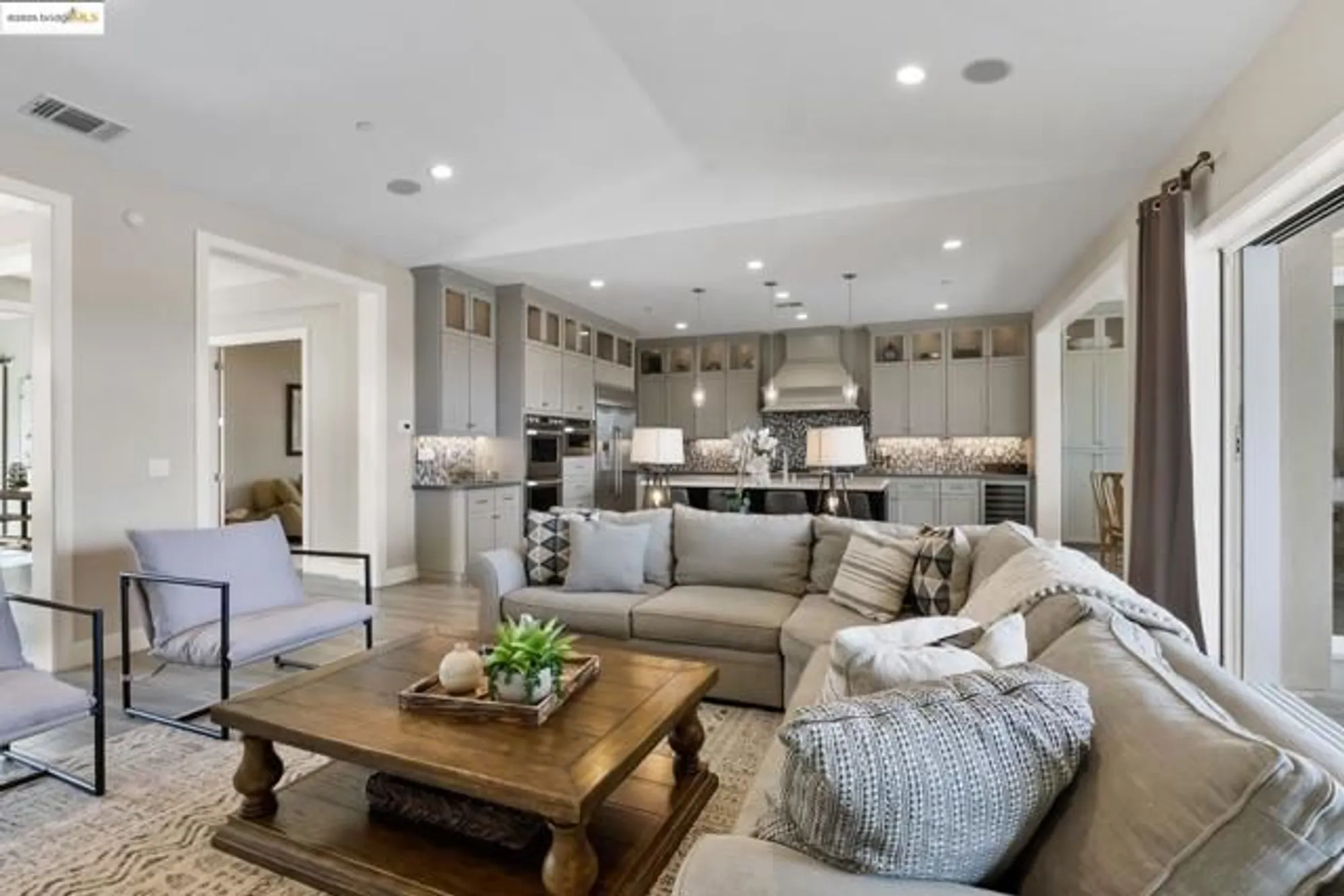 Property Slideshow image 18 of 54 | 1890 late harvest ct, Brentwood, CA, 94513